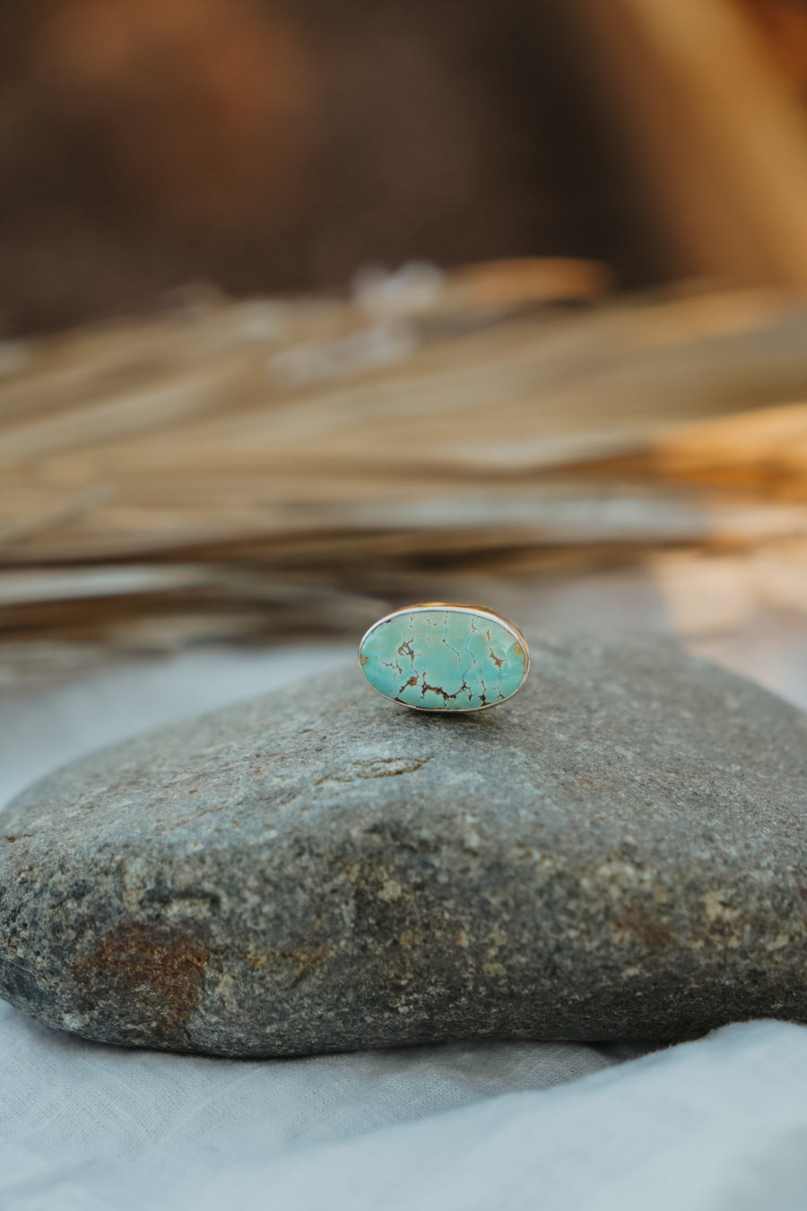 Horizontal Ring in Hubei Turquoise (Size 7)