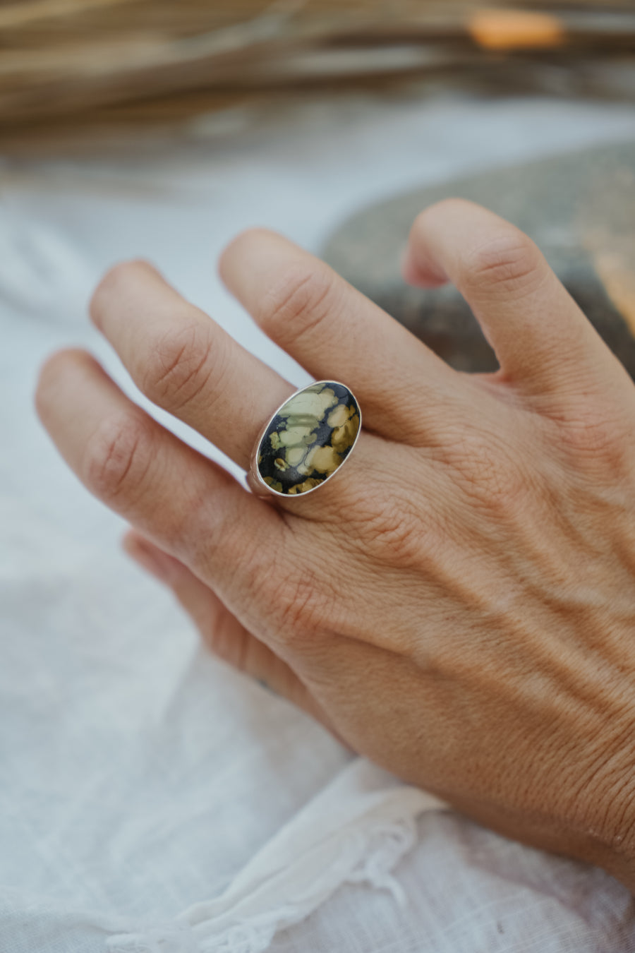 Horizontal Ring in Hubei Turquoise (Size 8.75