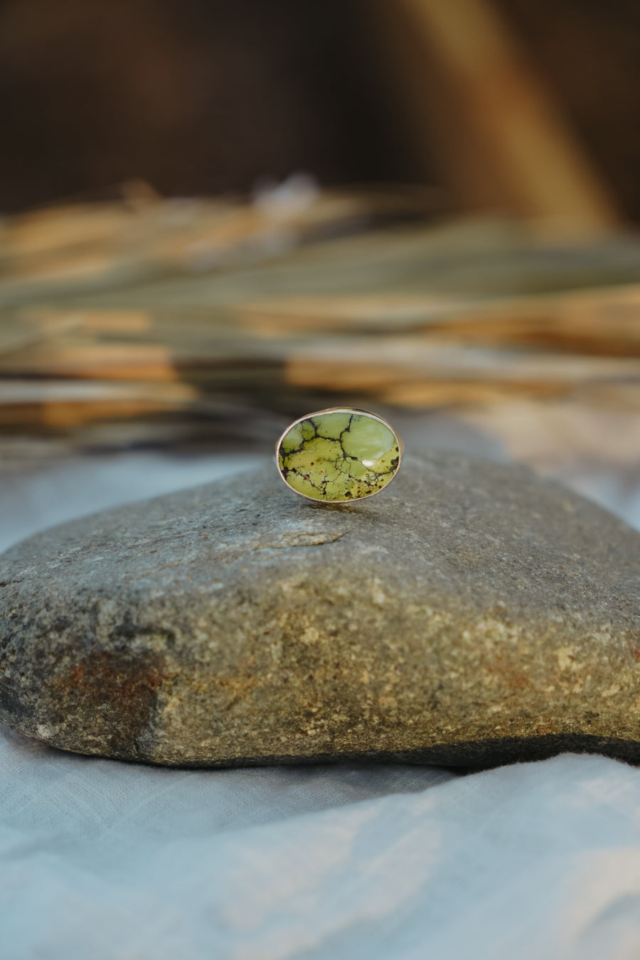 Horizontal Ring in Hubei Turquoise (Size 10)