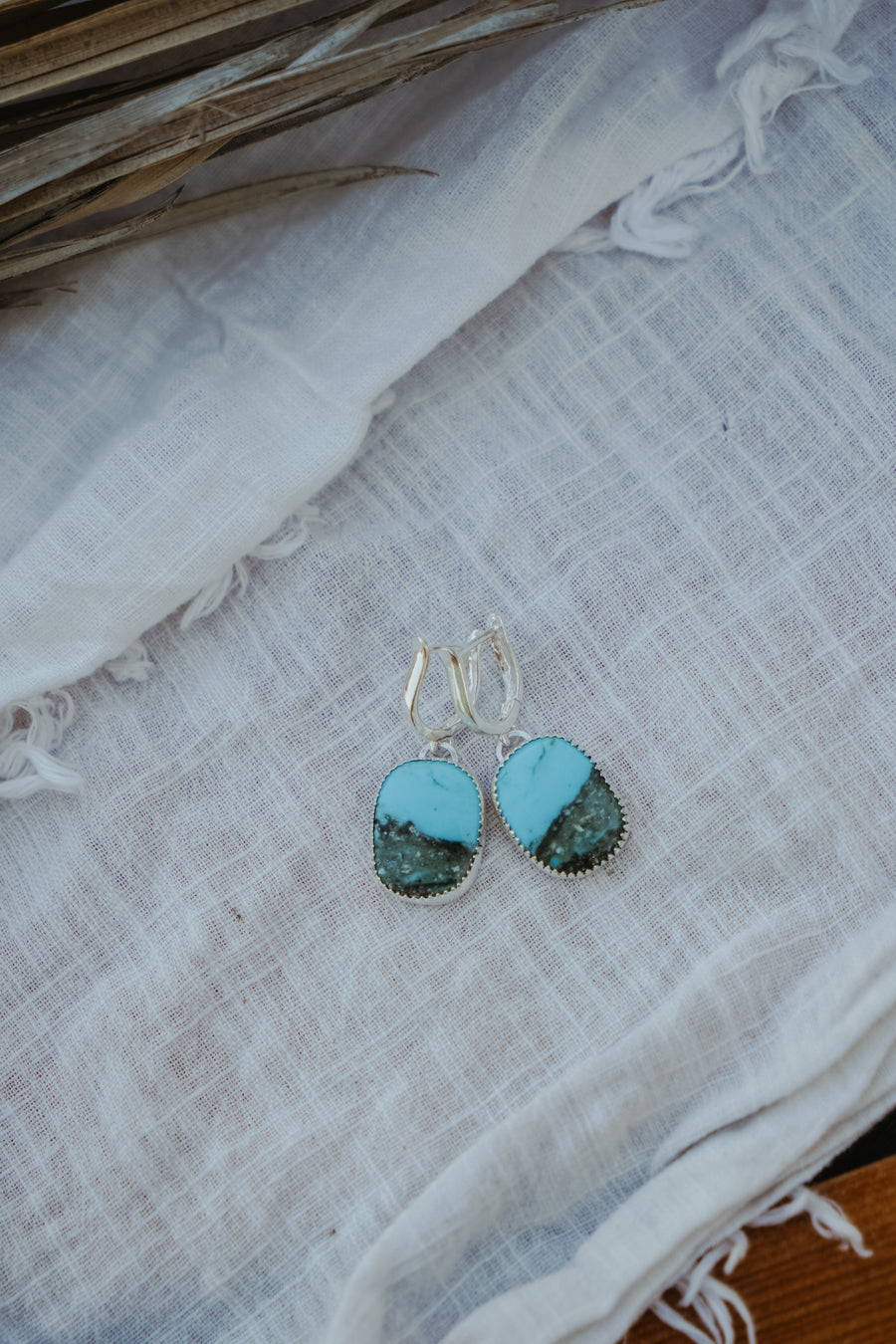 Horseshoe Drops in No. 8 Turquoise