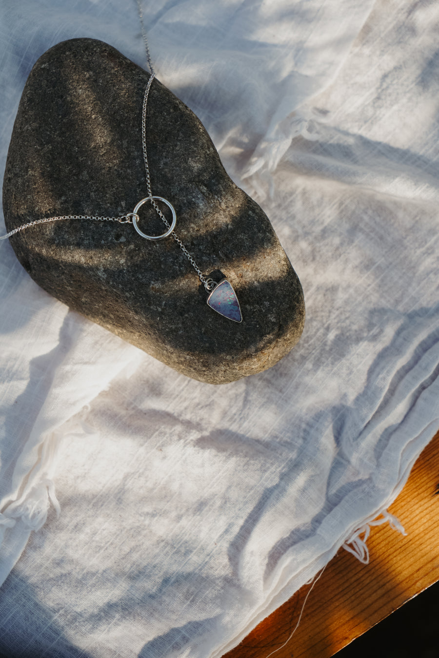 The Dainty Lariat in Boulder Opal Doublet