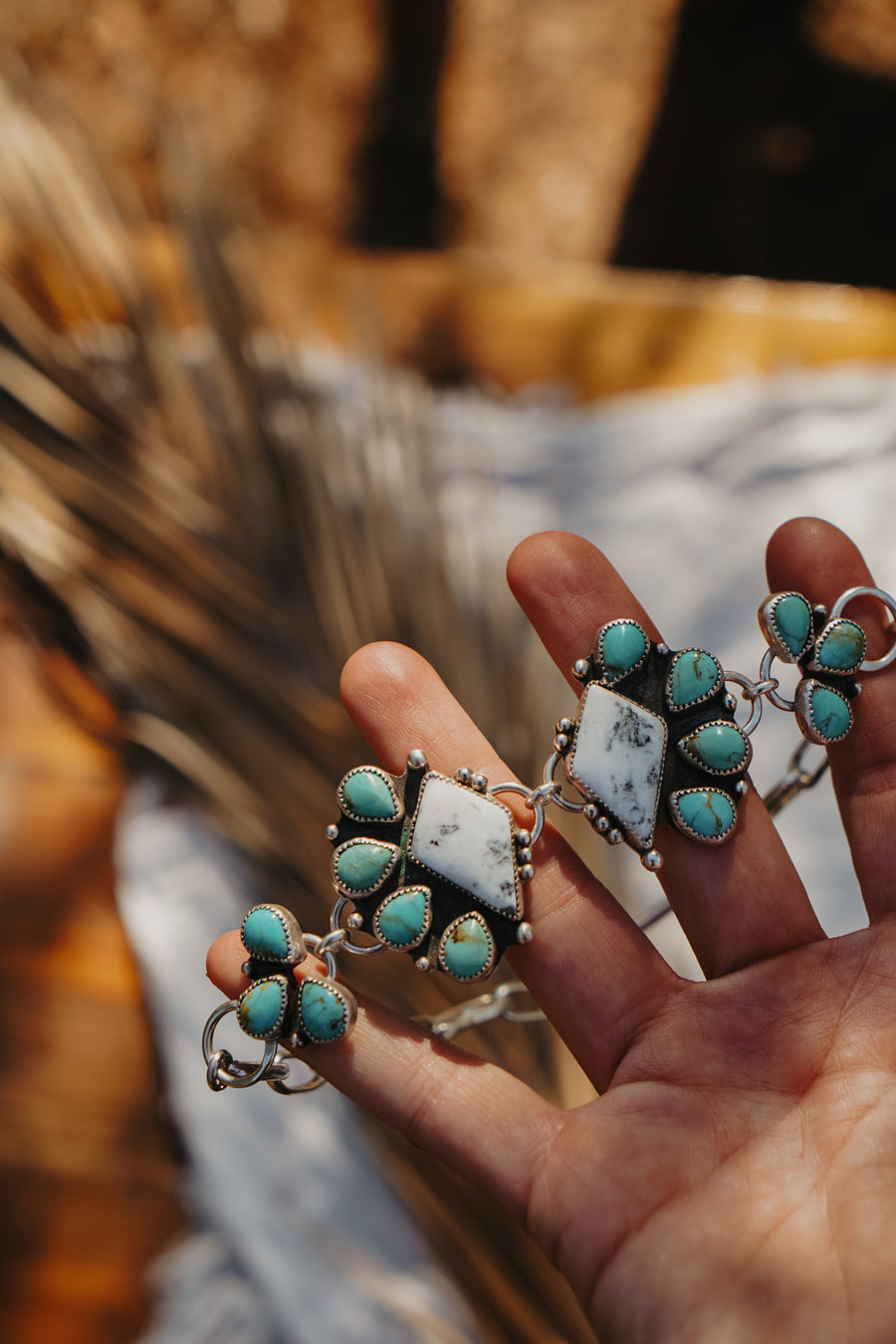 Statement Choker in White Buffalo & Kingman Turquoise