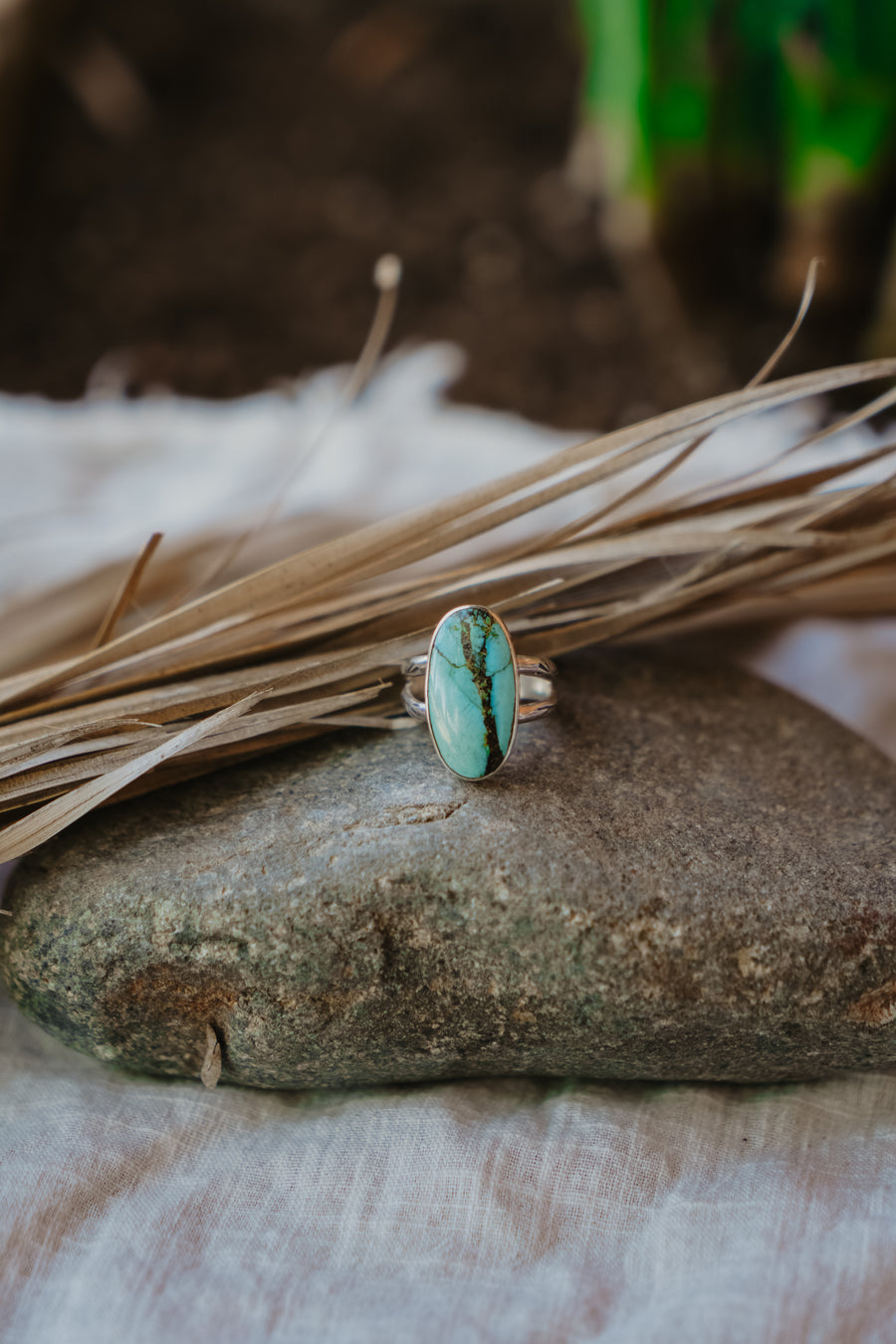 Traveler Ring in Hubei Turquoise (Size 9)