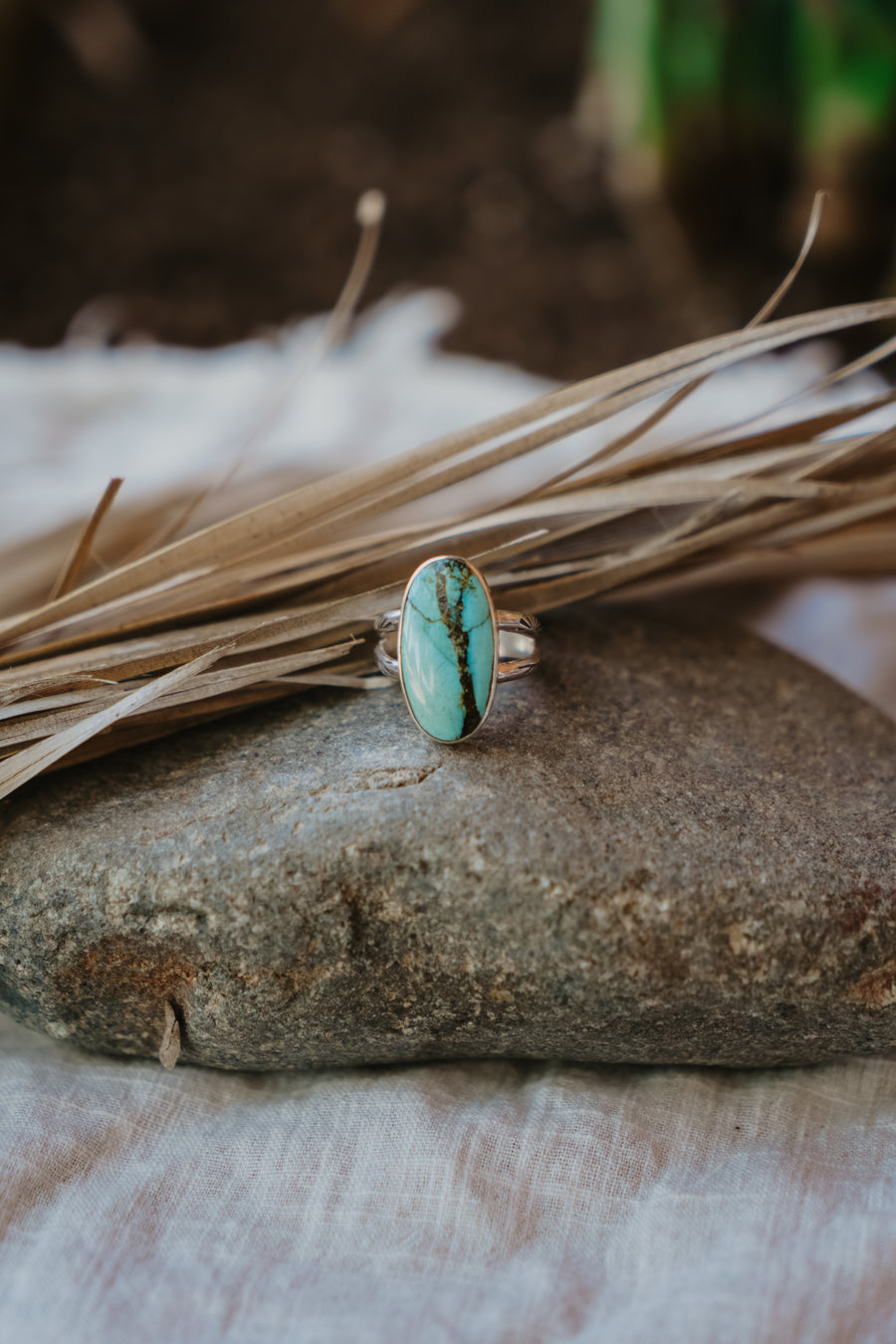 Traveler Ring in Hubei Turquoise (Size 9)