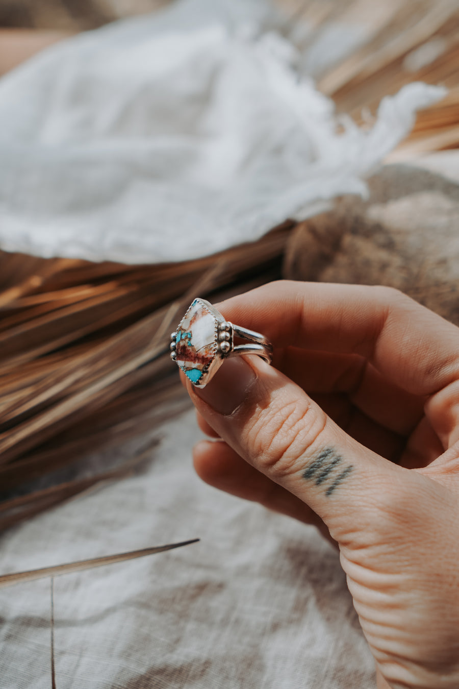 Spiny Oyster & Kingman Turquoise Ring (Size 7)