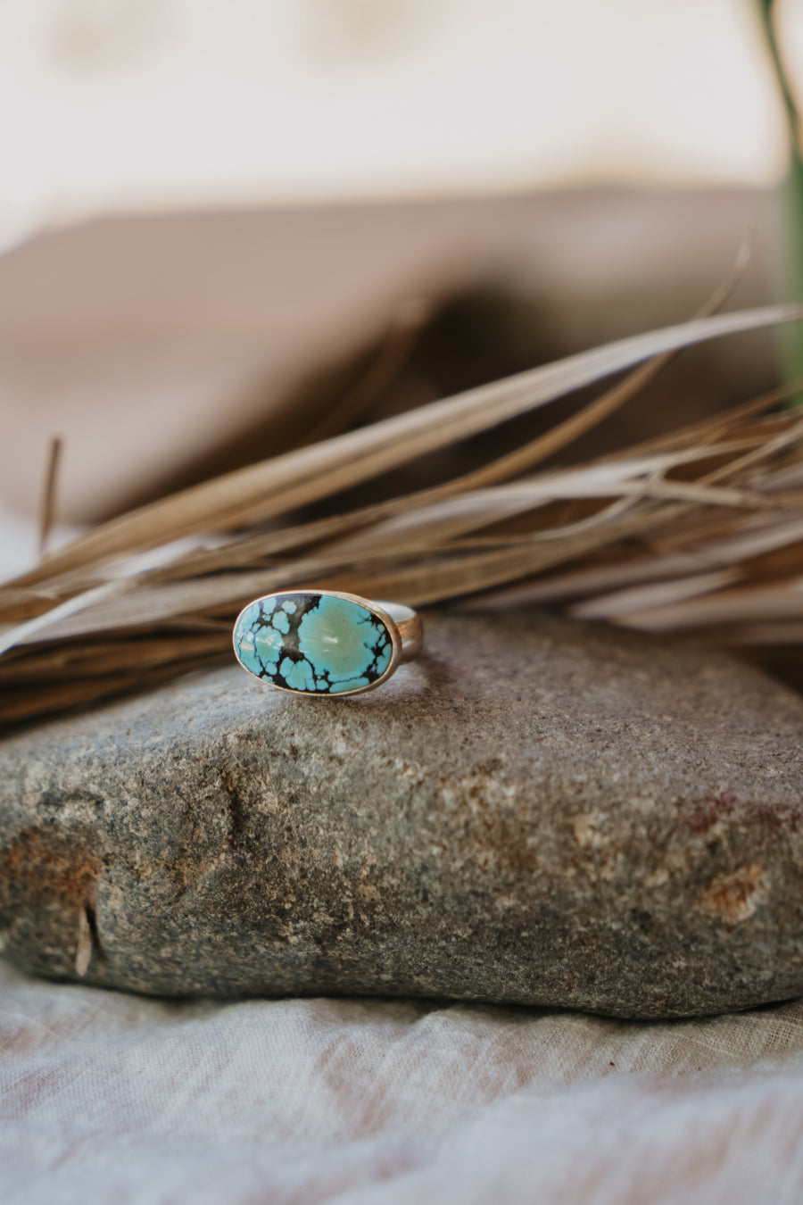 Horizontal Ring in Hubei Turquoise (Size 8)