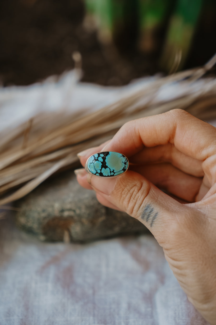 Horizontal Ring in Hubei Turquoise (Size 8)