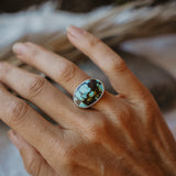 Horizontal Ring in Hubei Turquoise (Size 7)