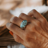 Horizontal Ring in Hubei Turquoise (Size 8)