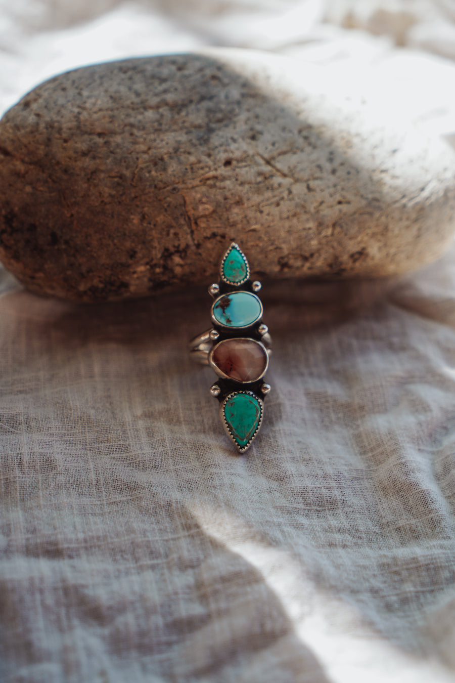 Cairn Ring in Moss Agate, Hubei & Turquoise Mountain Turquoise (Size 6.5)