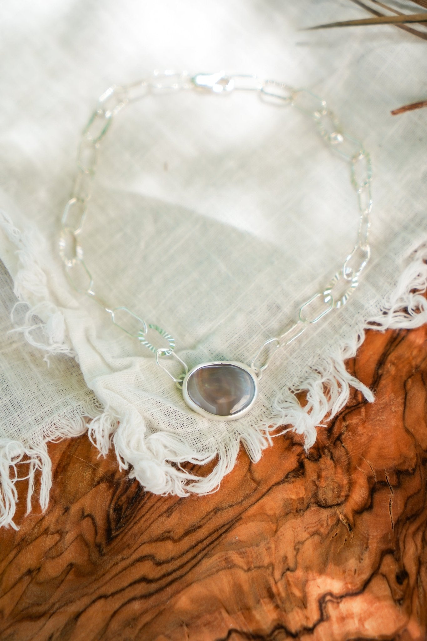 Anklet in Agate - Golden Road Crafted