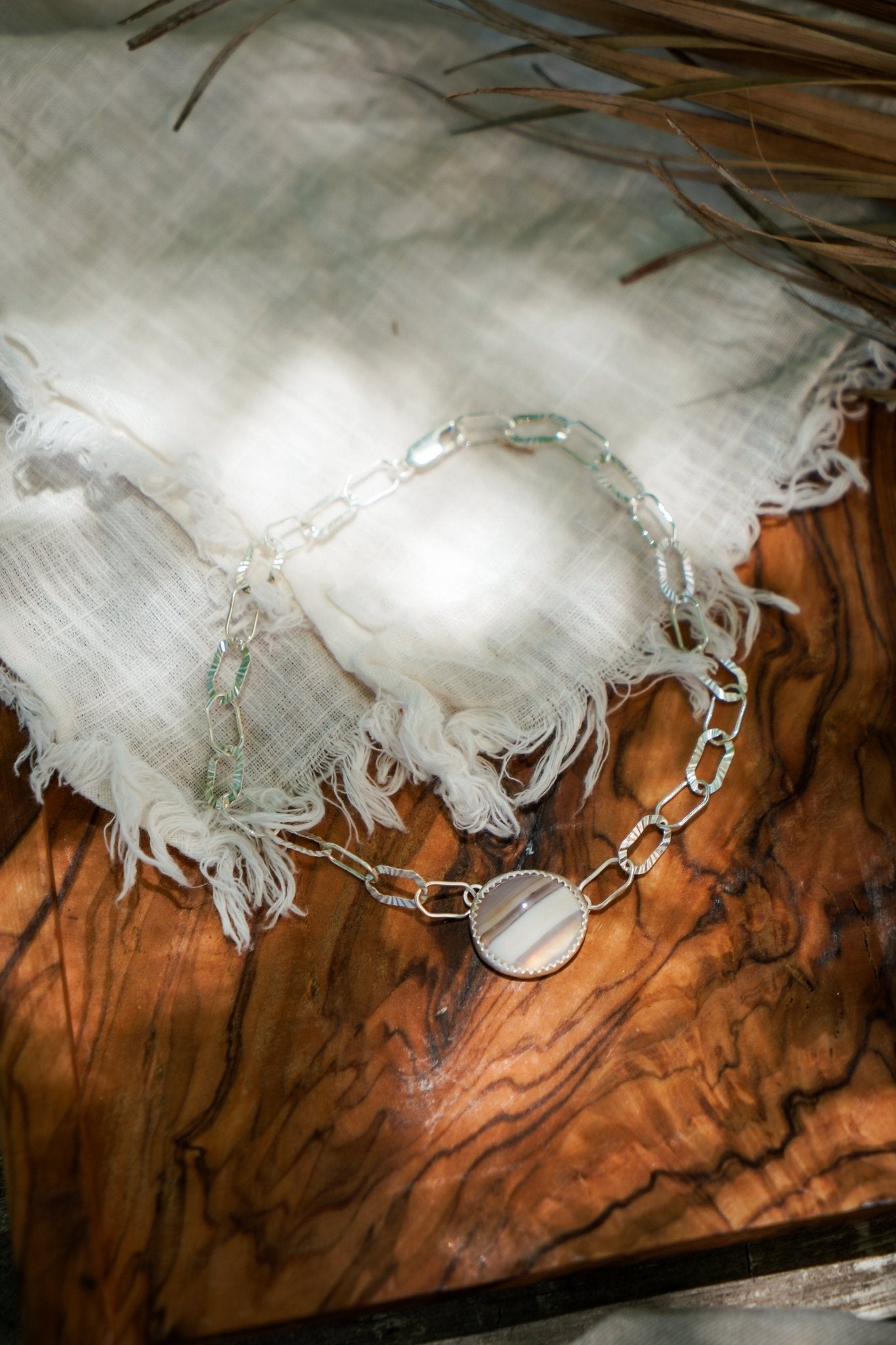 Anklet in Agate - Golden Road Crafted