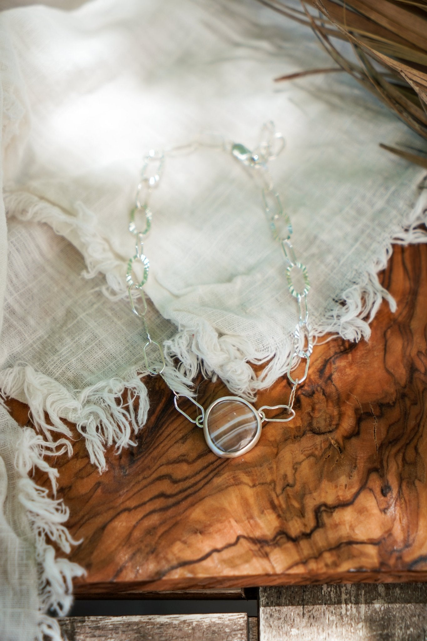 Anklet in Agate - Golden Road Crafted