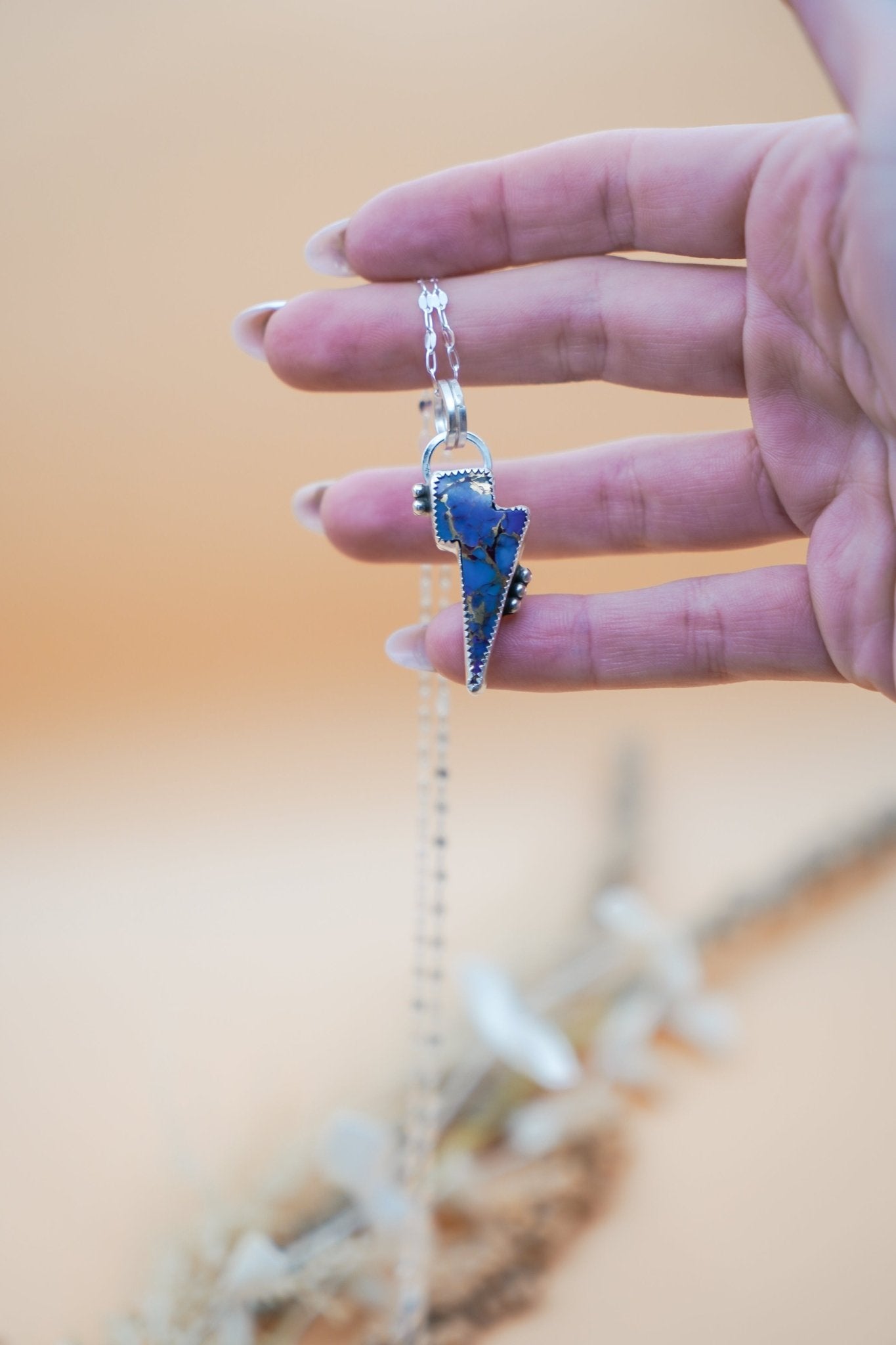 Bolt Pendant in Spiny Oyster - Golden Road Crafted