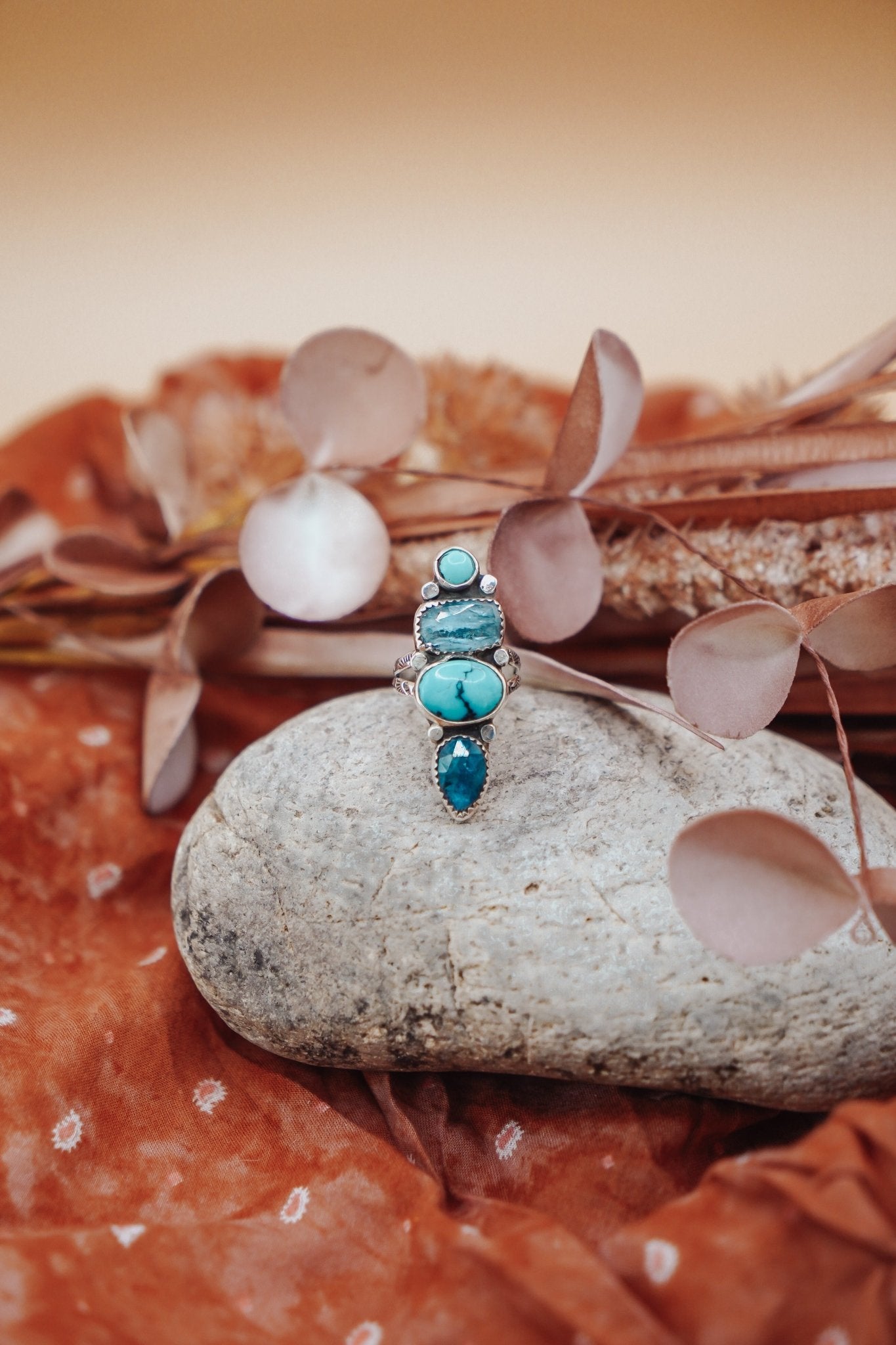 Cairn Ring in Kyanite & Hubei + Egyptian Turquoise (Size 8) - Golden Road Crafted
