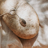 Dainty Lariat in Scenic Agate - Golden Road Crafted