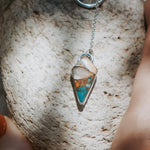 Dainty Lariat in Spiny Oyster & Kingman Turquoise - Golden Road Crafted