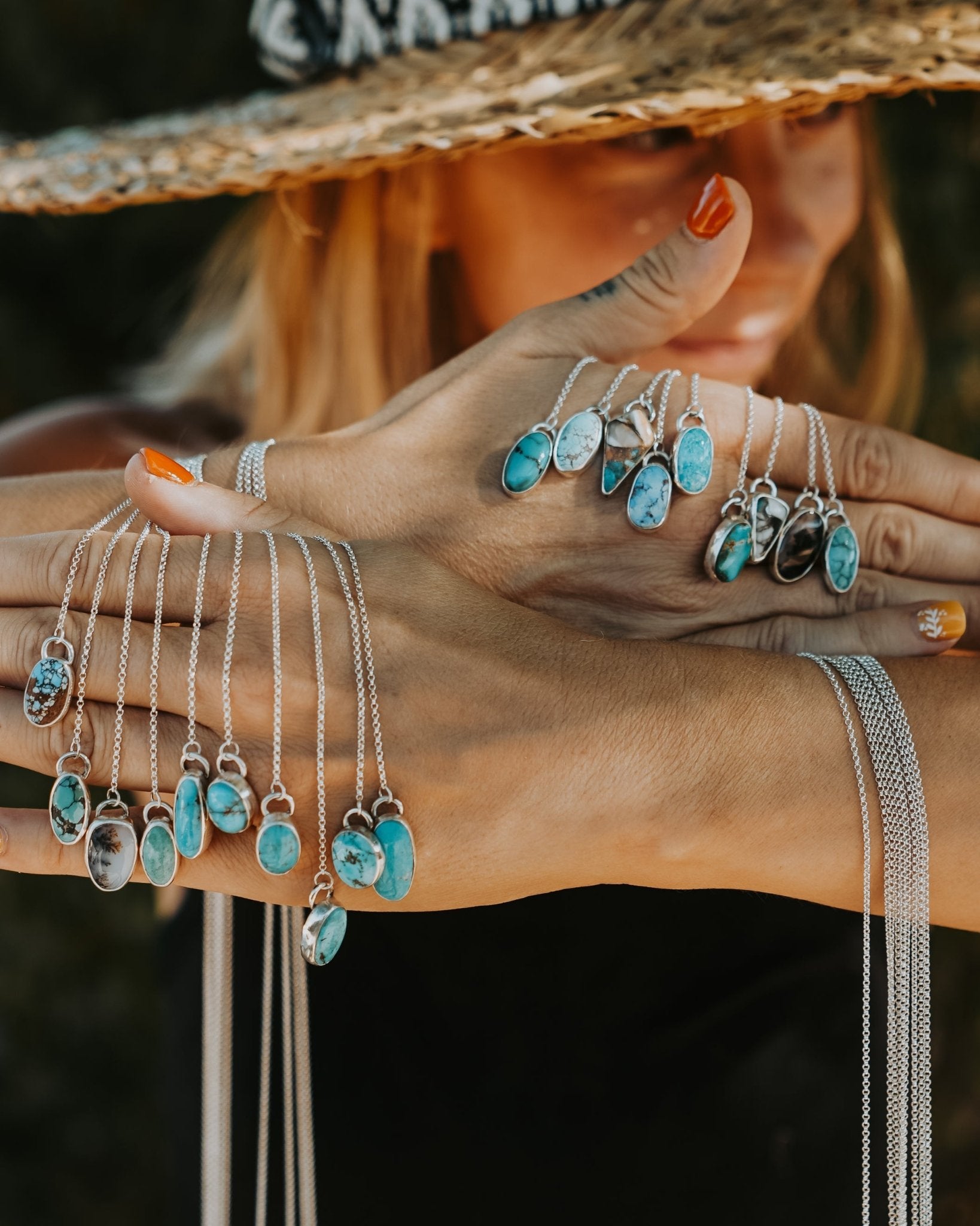 Dainty Lariat in Whitewater Turquois - Golden Road Crafted