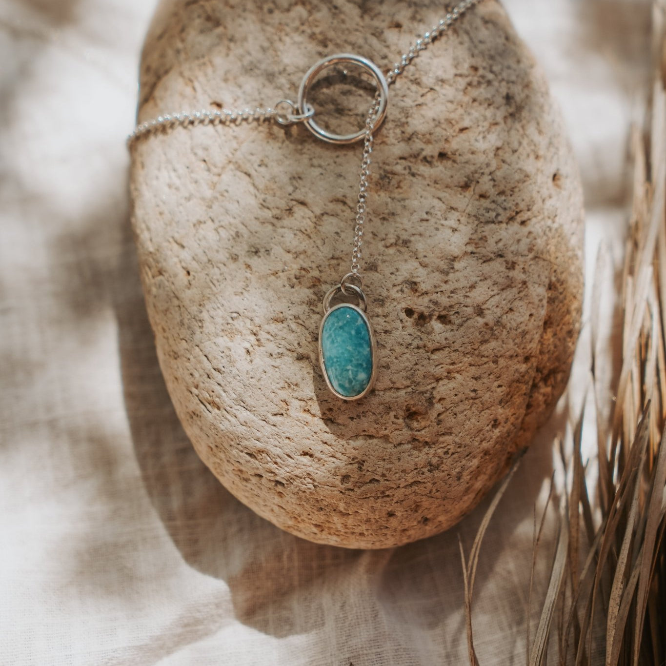 Dainty Lariat in Whitewater Turquois - Golden Road Crafted