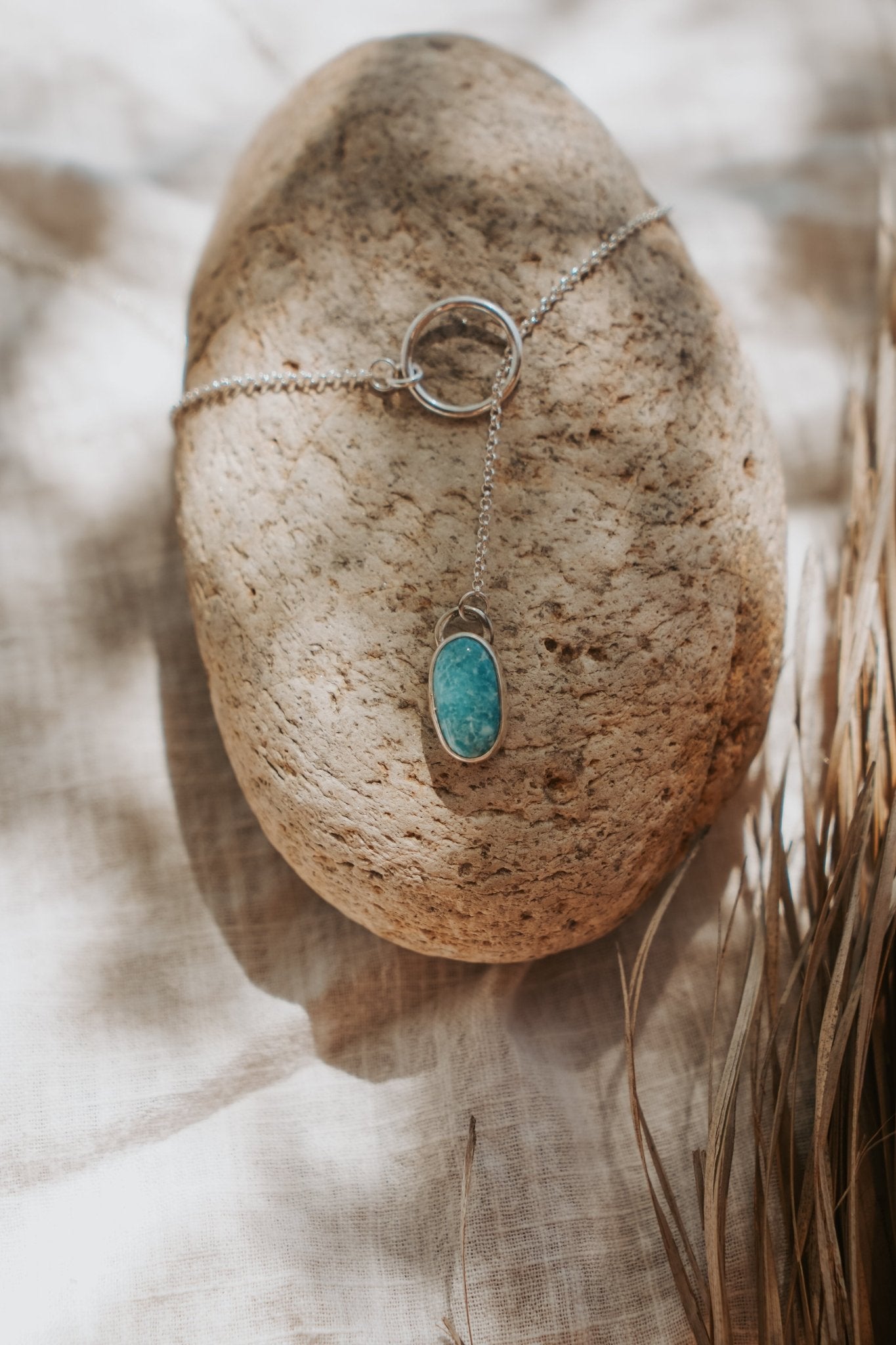 Dainty Lariat in Whitewater Turquois - Golden Road Crafted