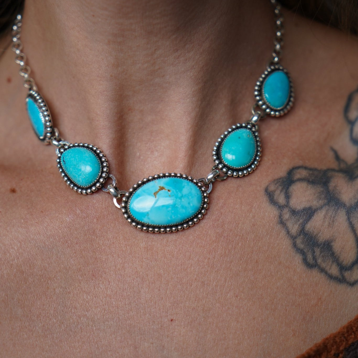 Desert Cloud Choker in Hubei Turquoise - Golden Road Crafted