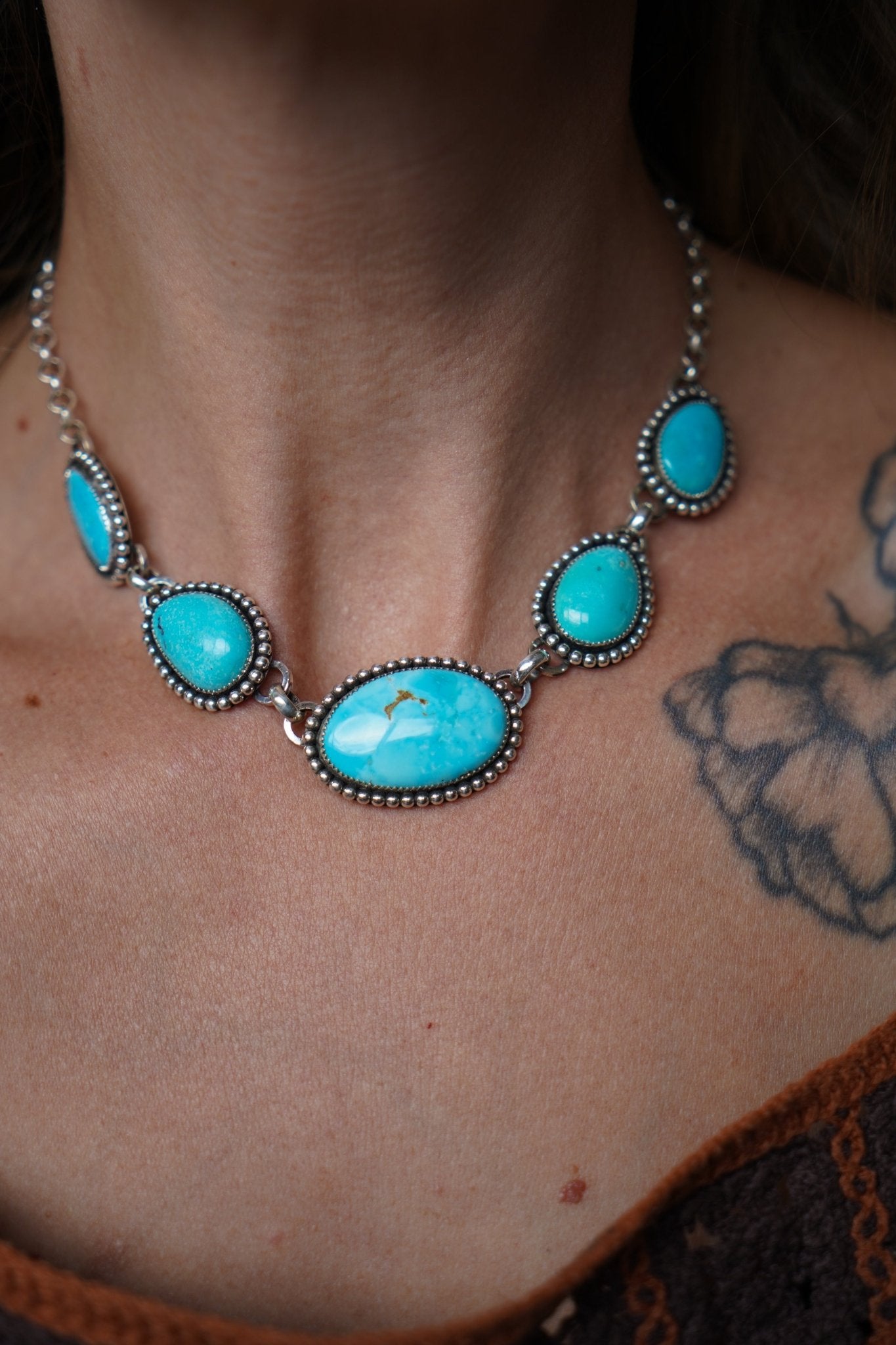Desert Cloud Choker in Hubei Turquoise - Golden Road Crafted