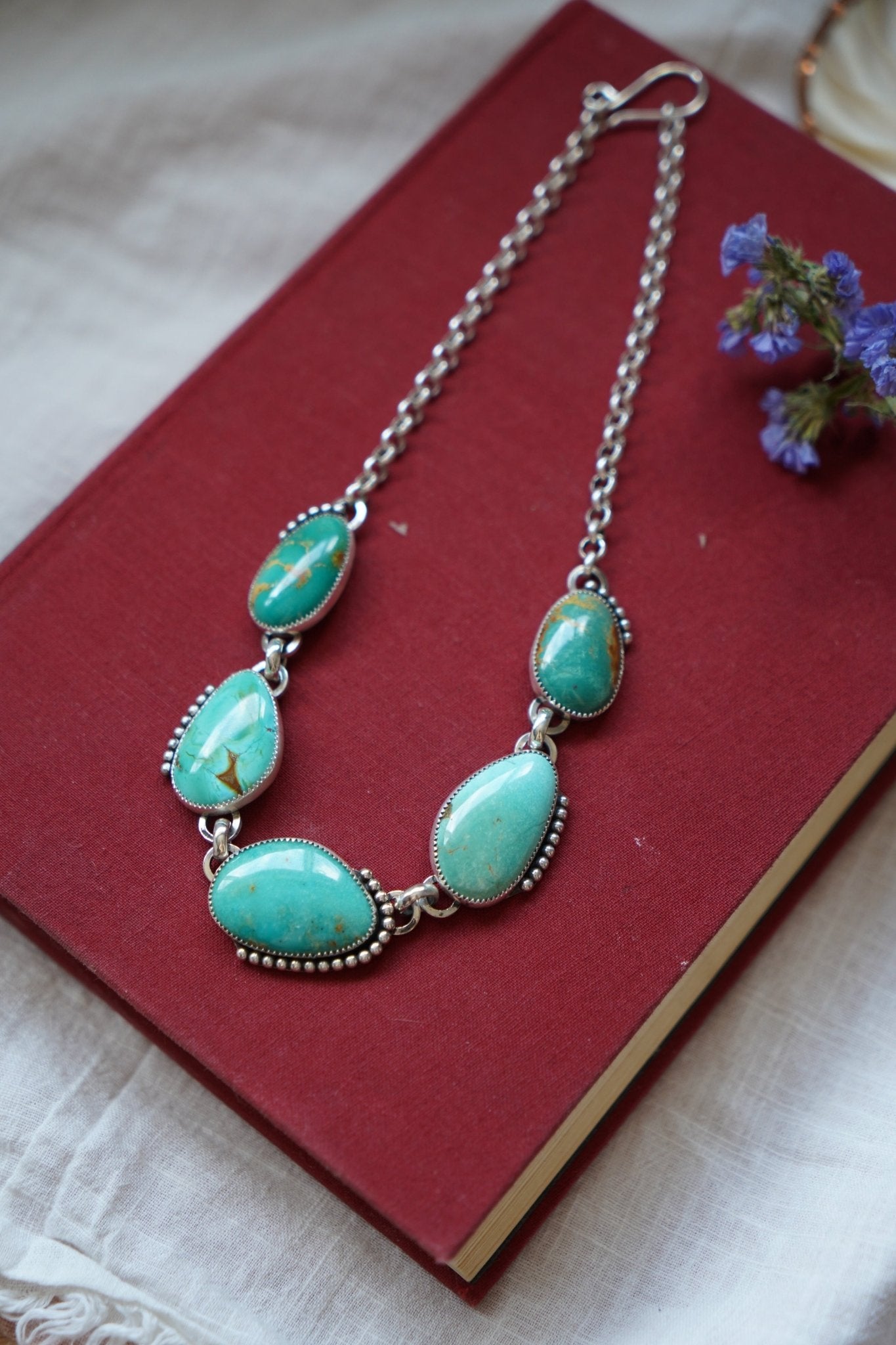 Desert Cloud Choker in Royston Turquoise - Golden Road Crafted