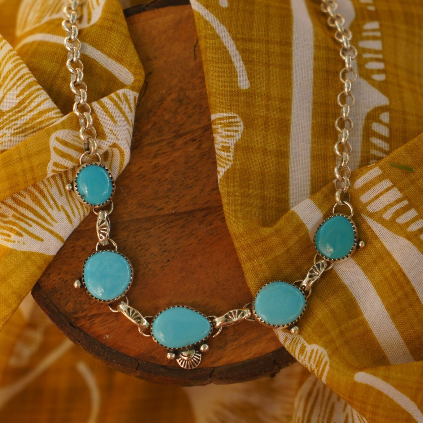 Gila Choker in Campitos Turquoise - Golden Road Crafted