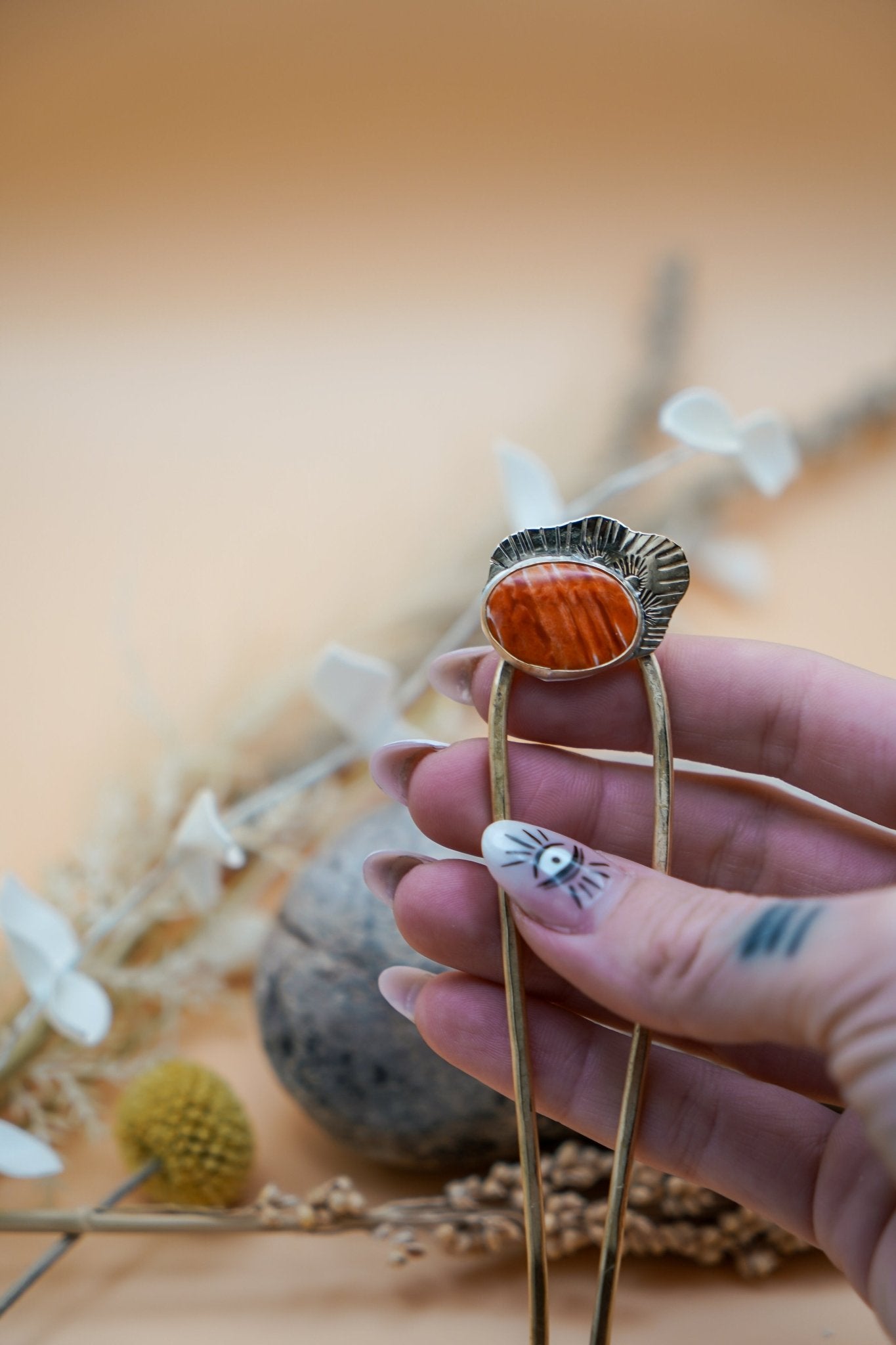 Hair Fork in Spiny Oyster - Golden Road Crafted