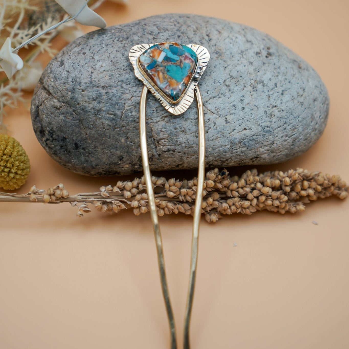 Hair Fork in Spiny Oyster with Kingman Turquoise - Golden Road Crafted