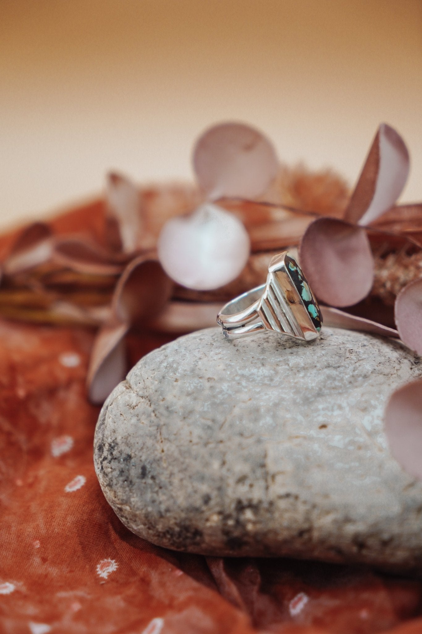 Hubei Turquoise Ring (Size 6 - 6.25) - Golden Road Crafted
