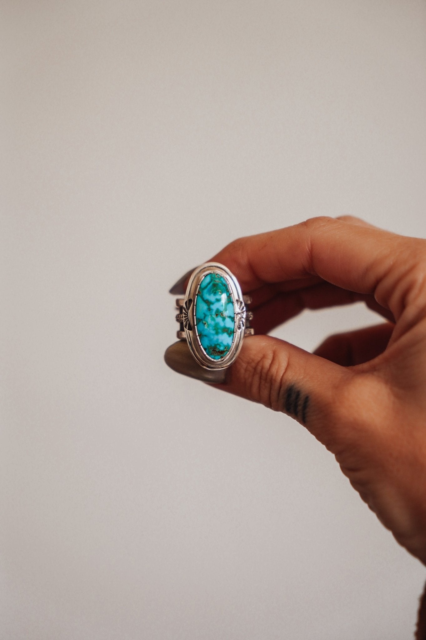 Kingman Turquoise Ring (Size 9) - Golden Road Crafted