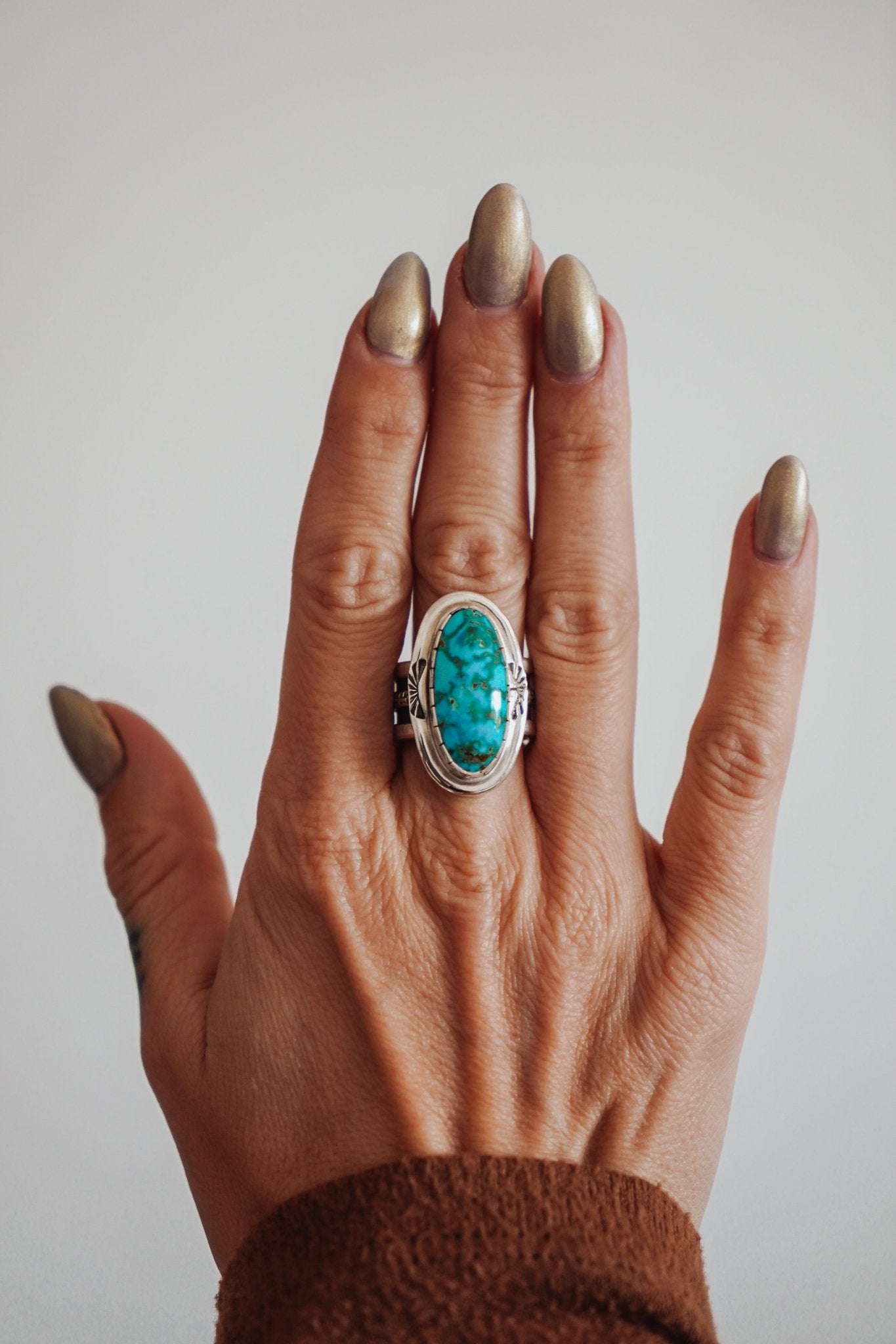 Kingman Turquoise Ring (Size 9) - Golden Road Crafted