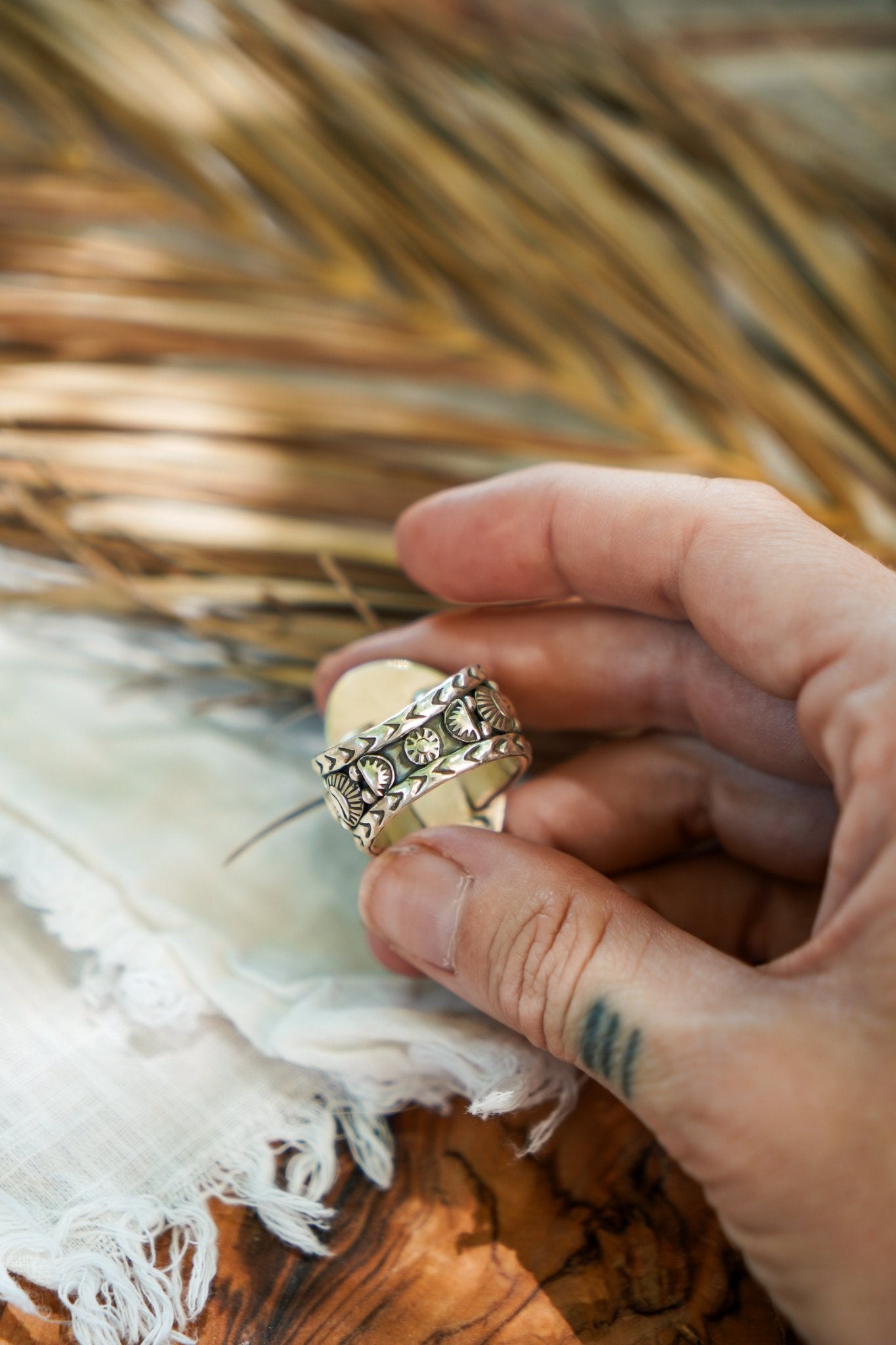 Kingman Turquoise Ring (Size 9.5) - Golden Road Crafted