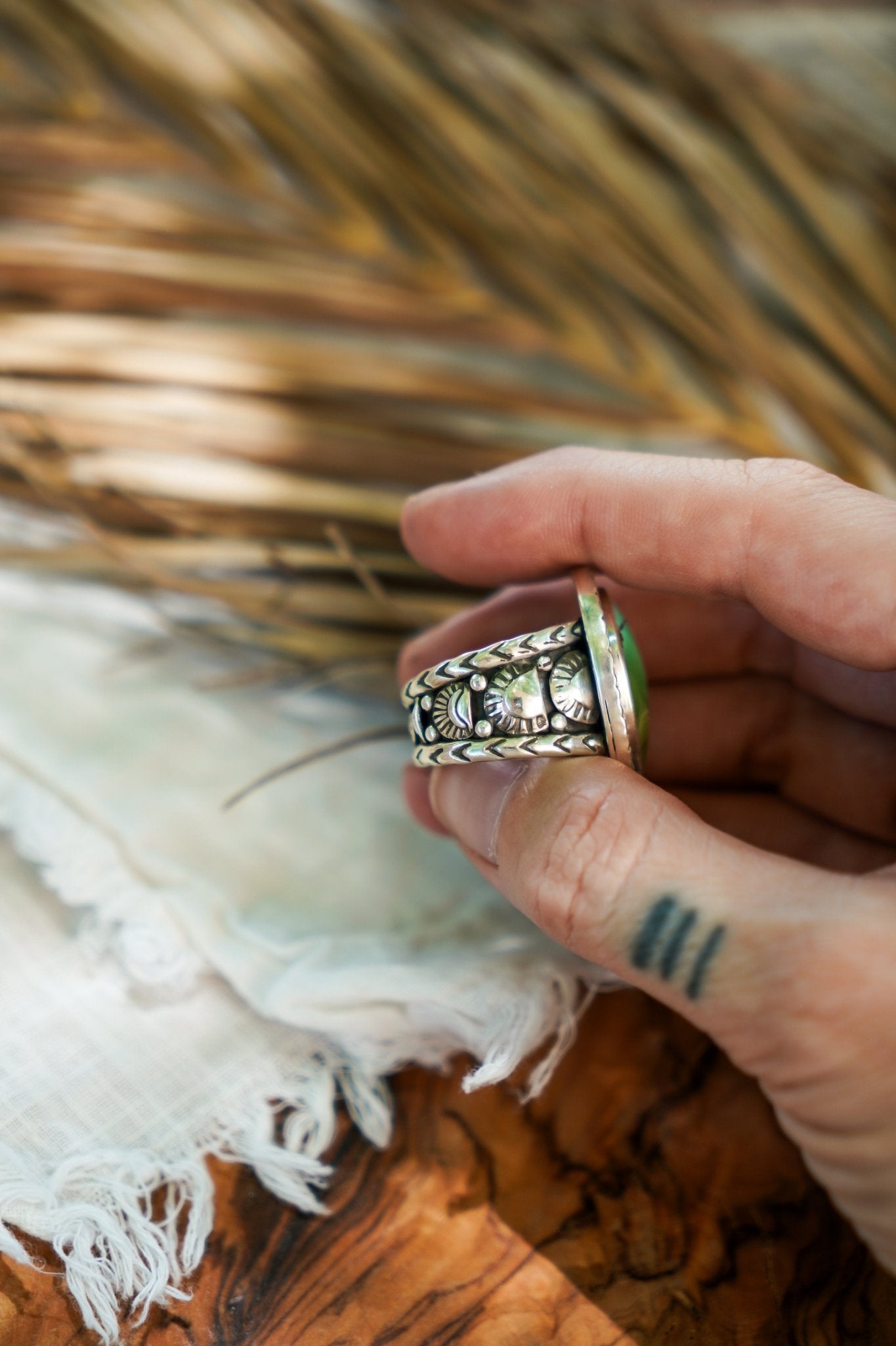 Kingman Turquoise Ring (Size 9.5) - Golden Road Crafted