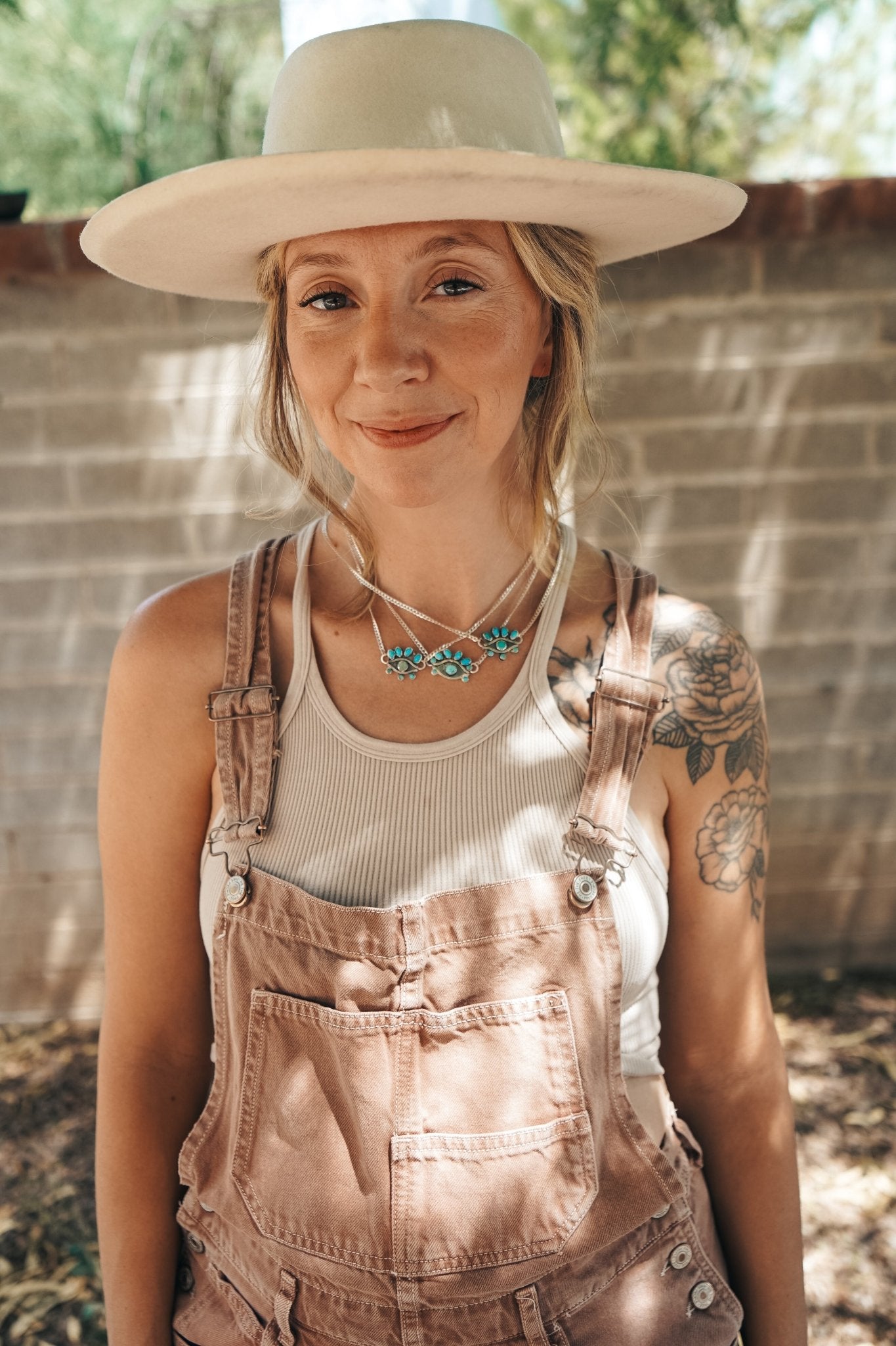 Magic Eye Necklace in Hubei & Lone Mtn Turquoise - Golden Road Crafted