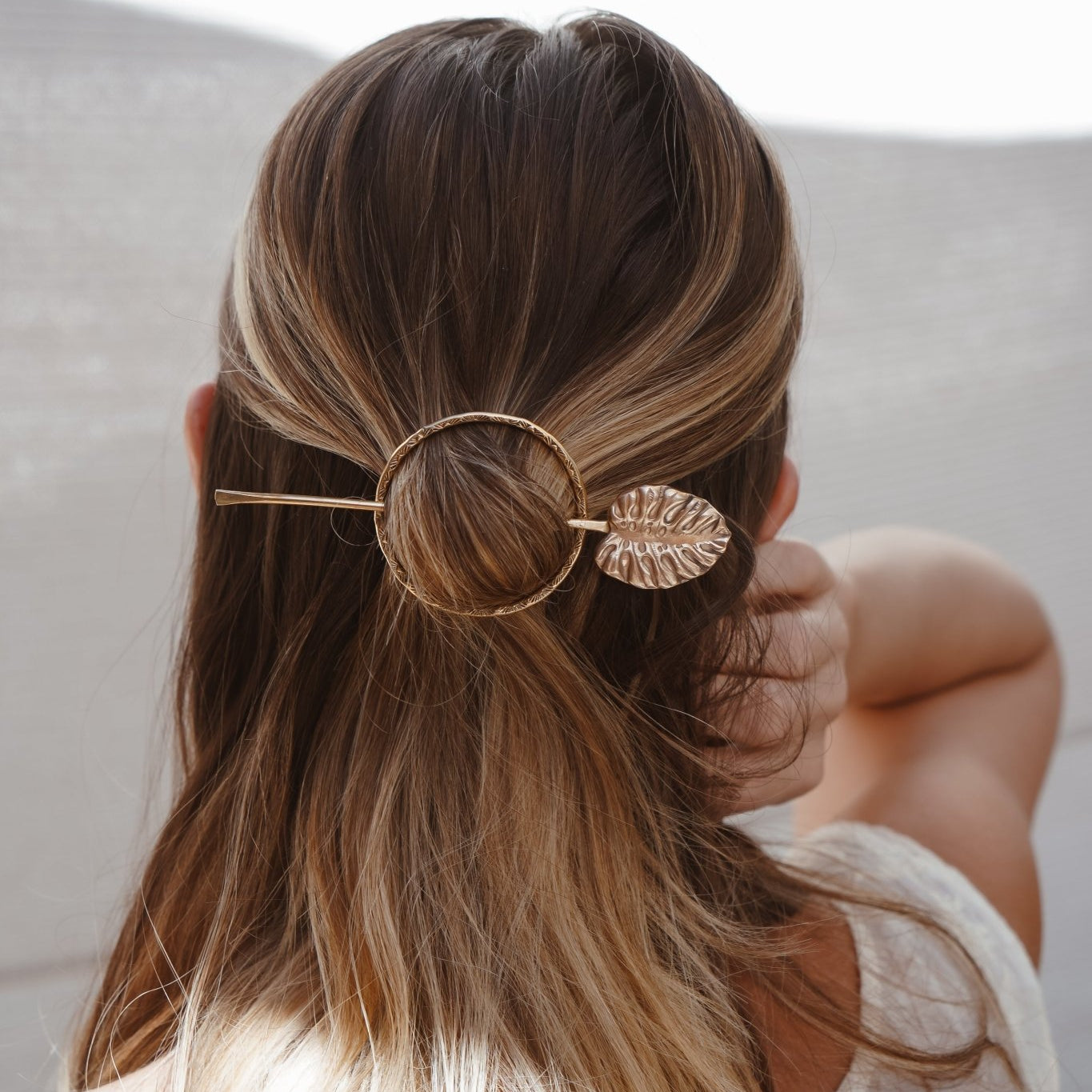 Monstera Slide - Golden Road Crafted