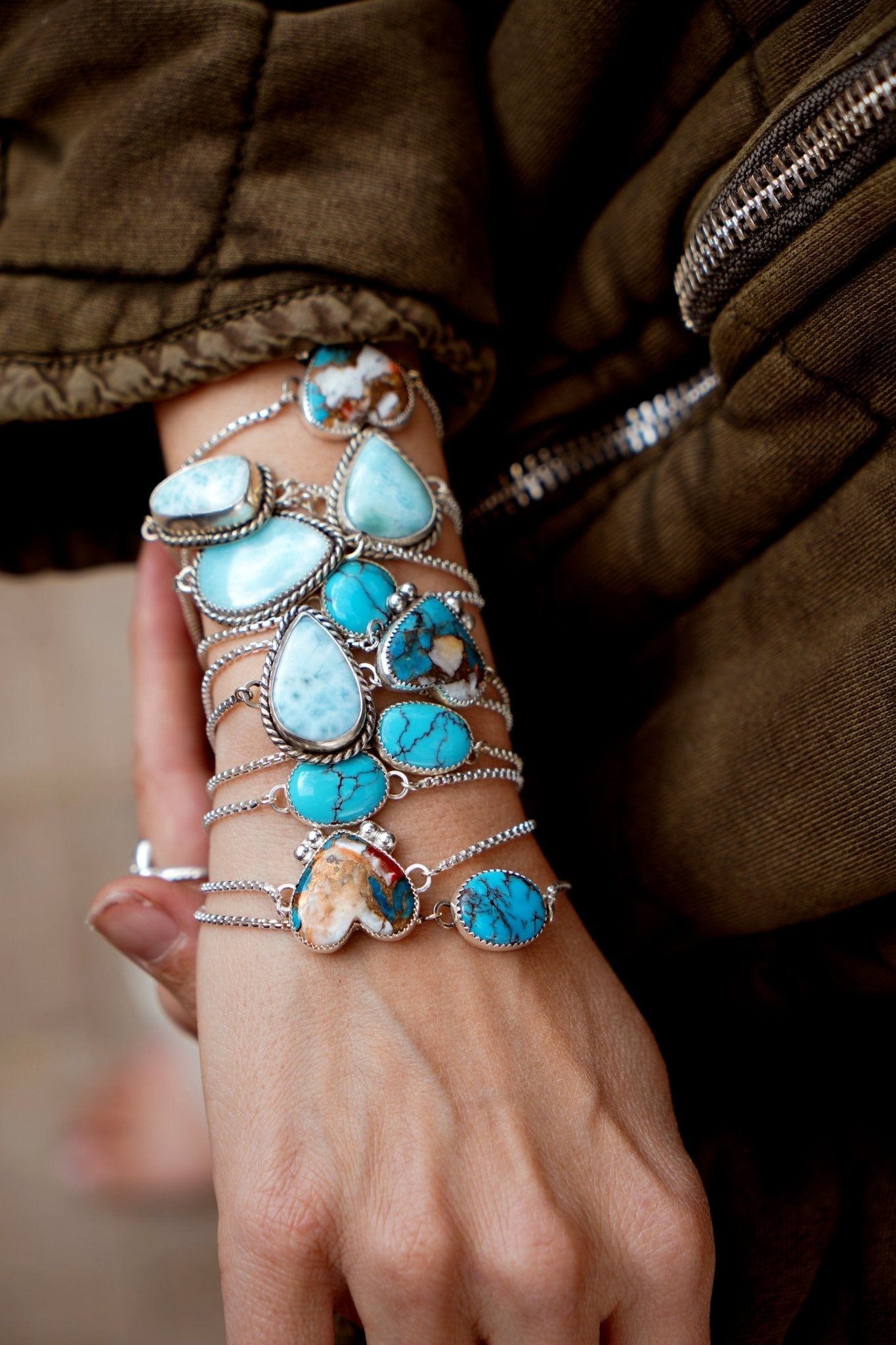 Out West Bracelets in Spiny Oyster Hearts - Golden Road Crafted