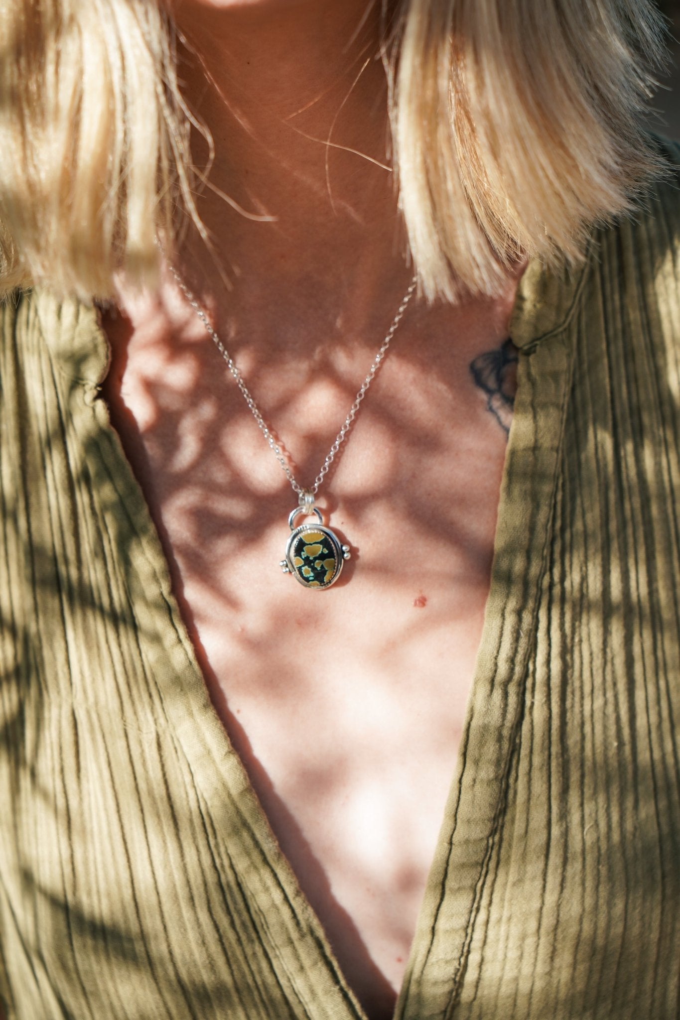 Pendant in Hubei Turquoise - Golden Road Crafted