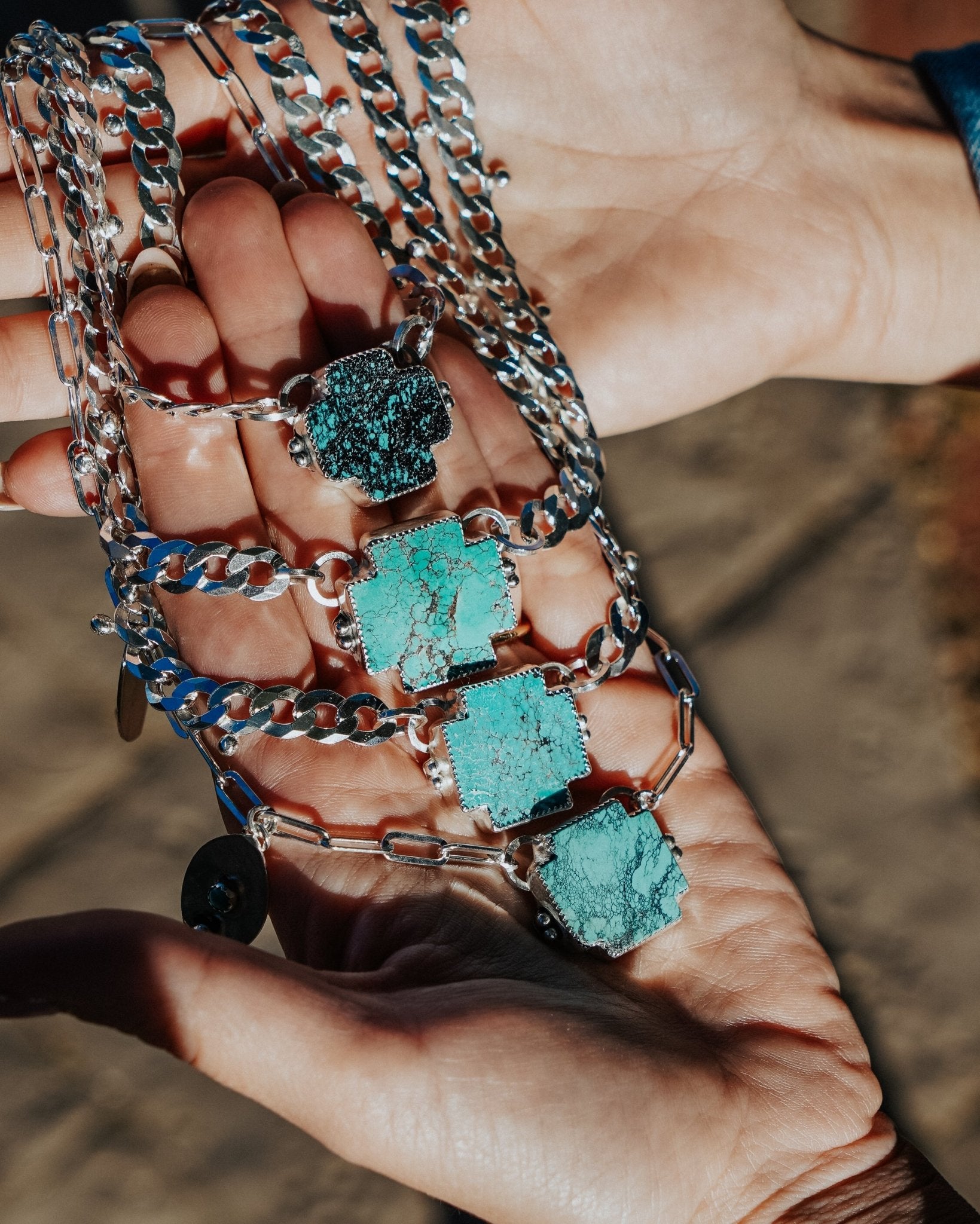 Positive Vibes Choker in Hubei Turquoise - Golden Road Crafted