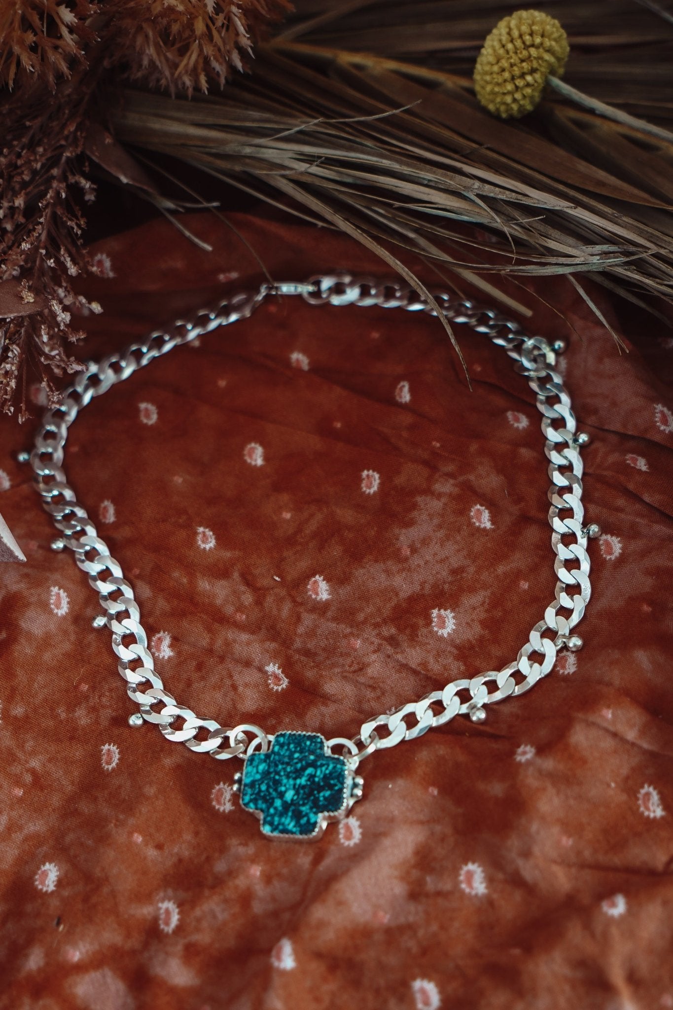 Positive Vibes Choker in Hubei Turquoise - Golden Road Crafted