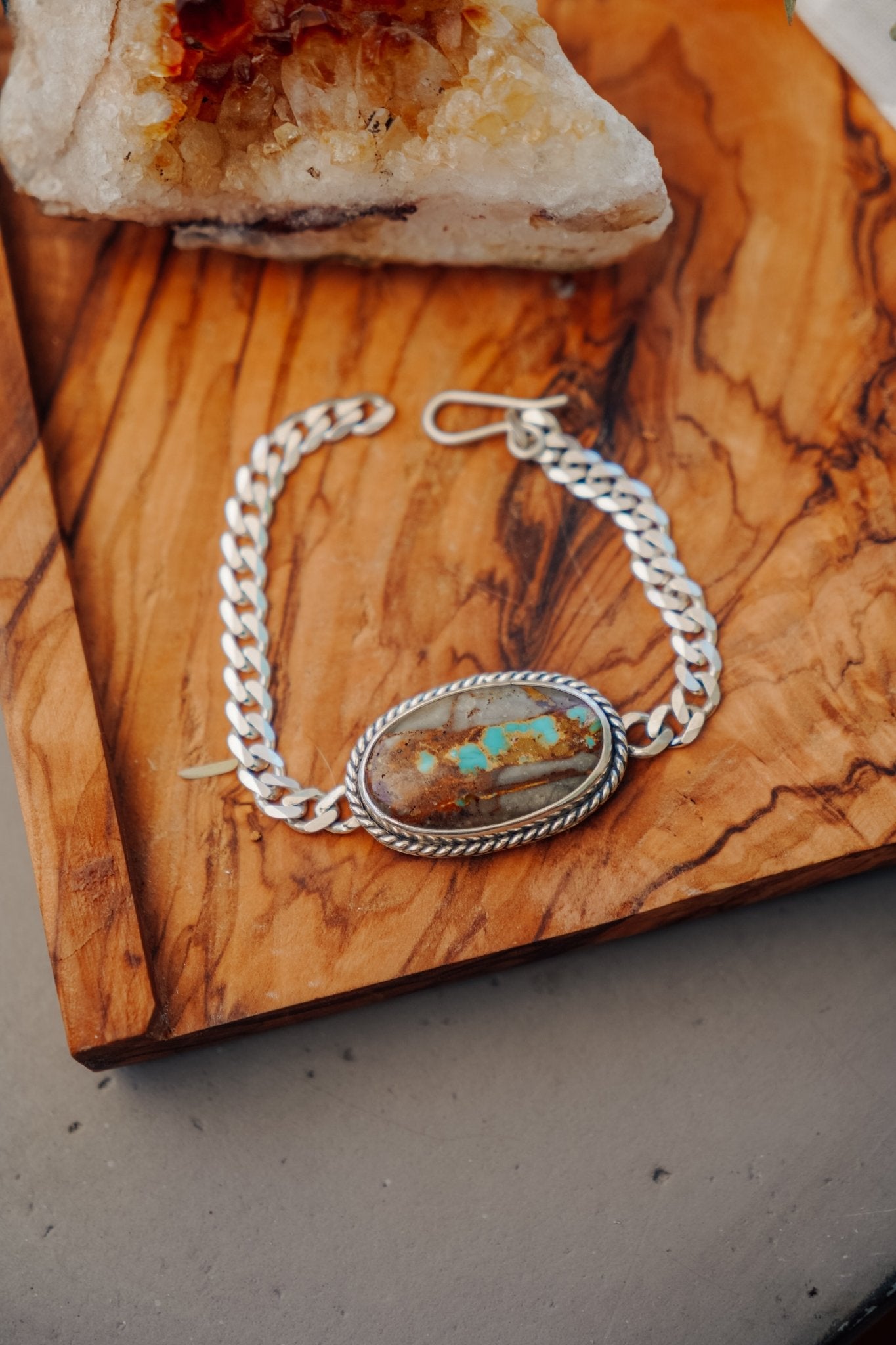 Royston Ribbon Curb Chain Bracelet - Golden Road Crafted