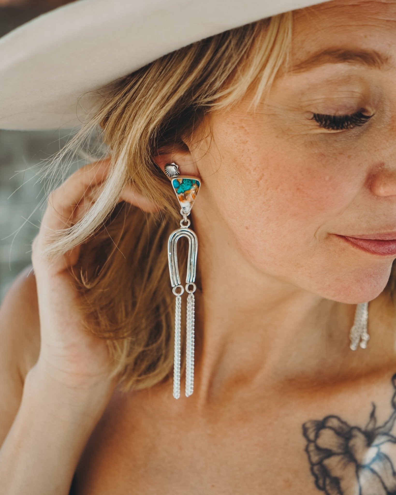 Shoulder Dusters in Spiny Oyster - Golden Road Crafted