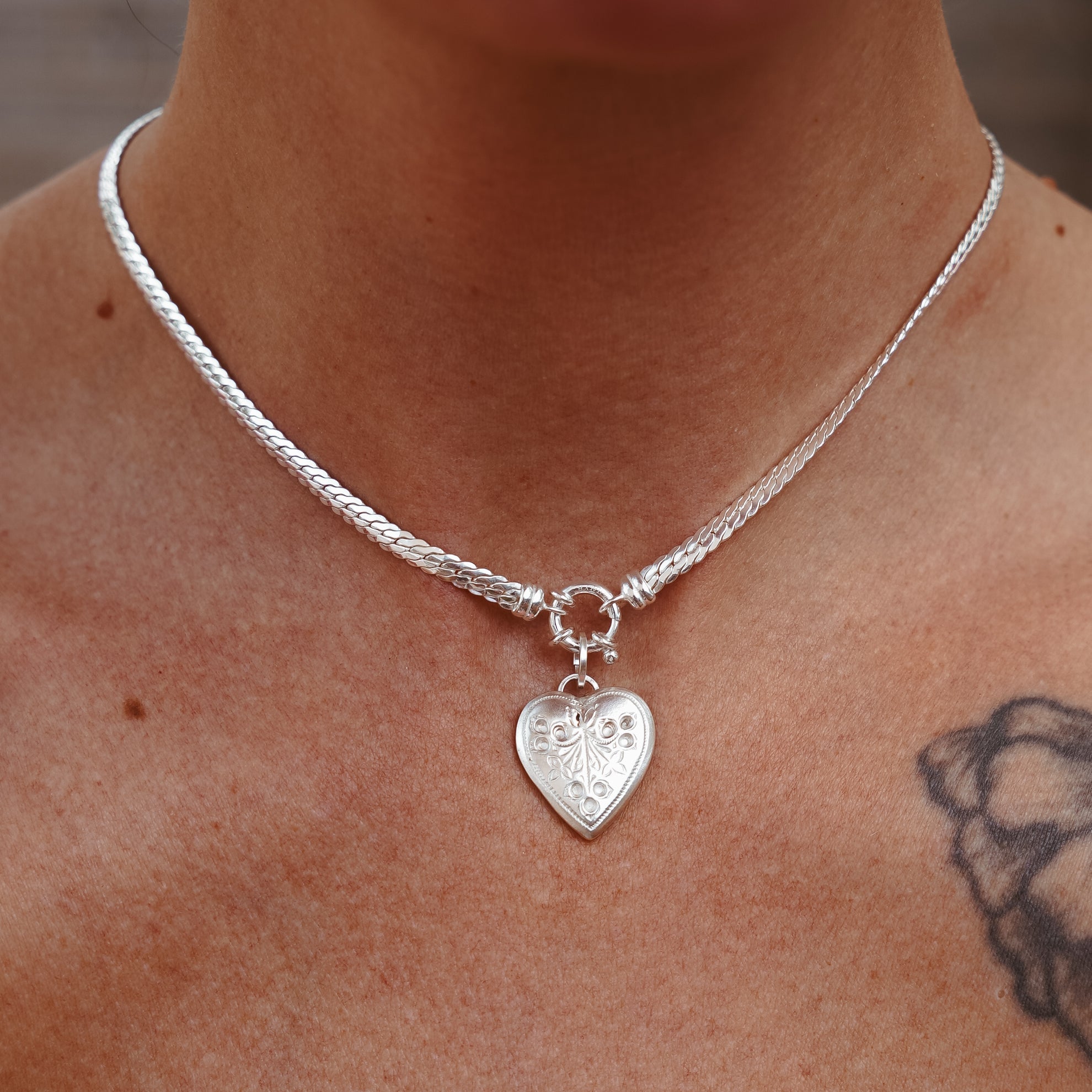 Single Charm Choker - Golden Road Crafted