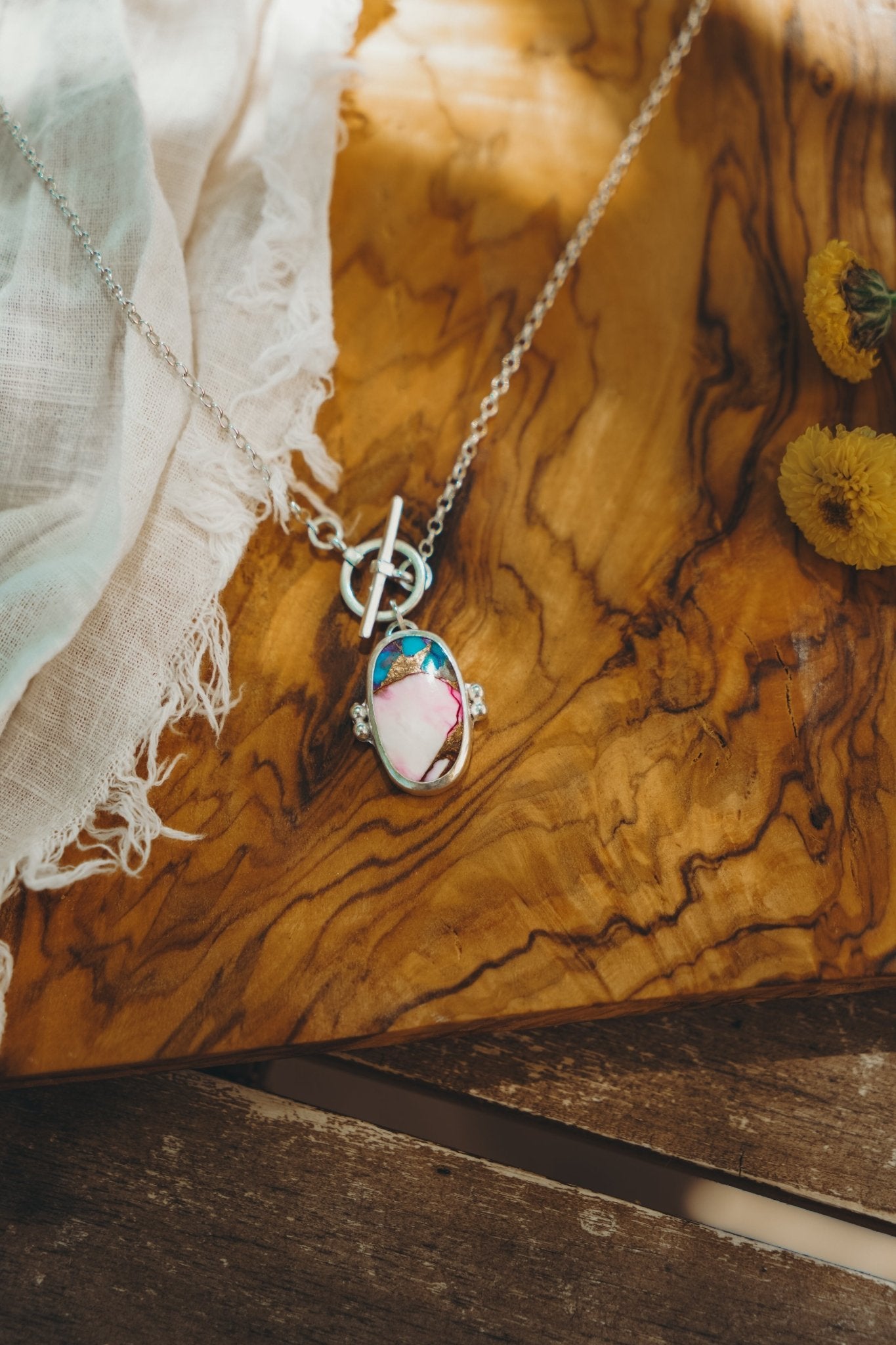 Spiny Oyster Toggle Necklace - Golden Road Crafted