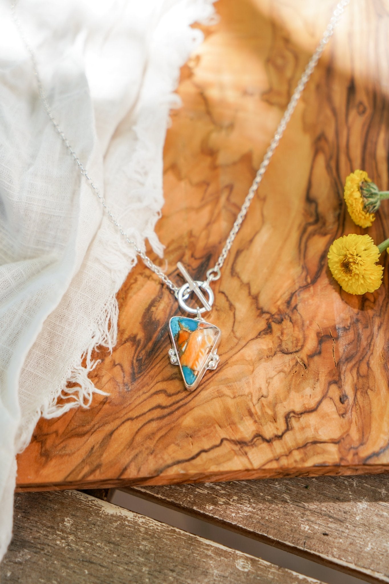 Spiny Oyster Toggle Necklace - Golden Road Crafted