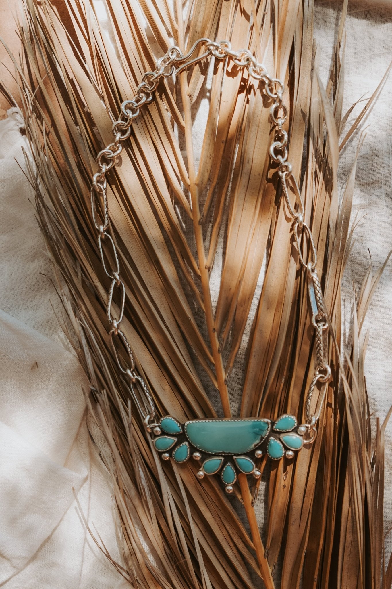Statement Choker in Hubei & Kingman Turquoise - Golden Road Crafted