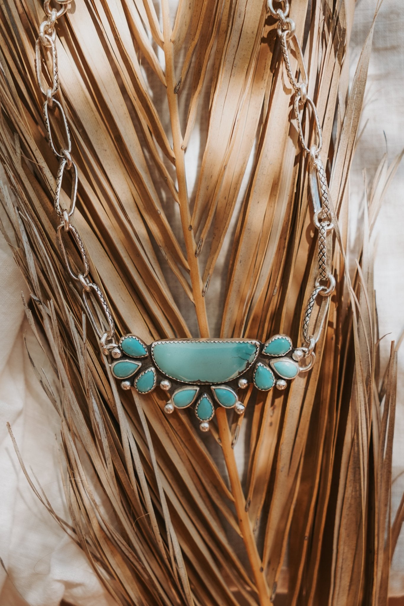 Statement Choker in Hubei & Kingman Turquoise - Golden Road Crafted