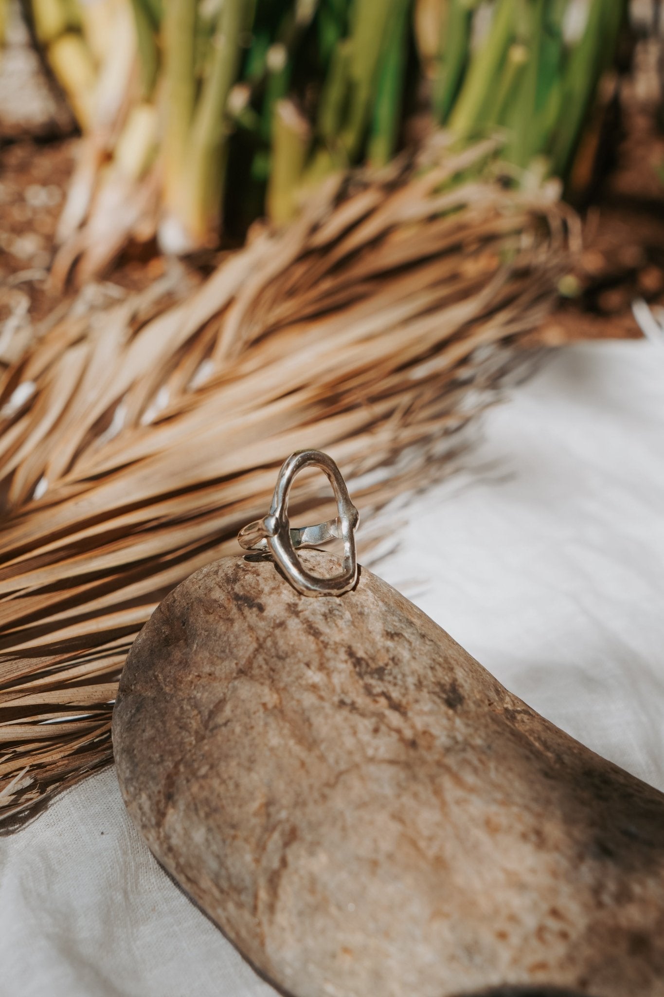 The Intueri Ring (Size 5.5) - Golden Road Crafted