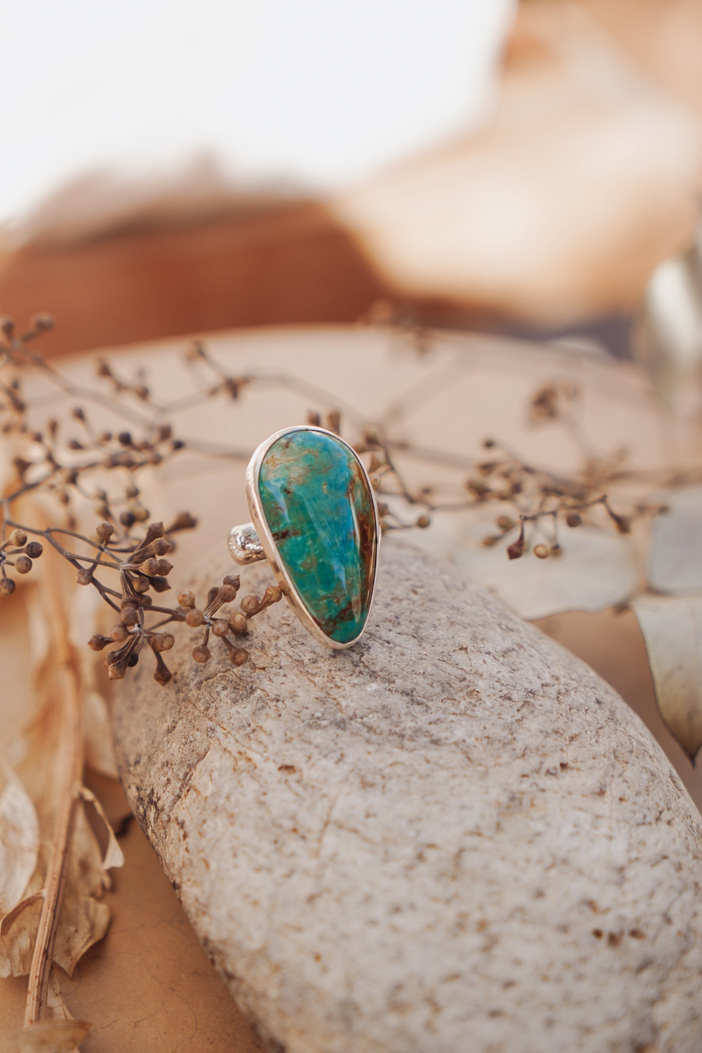 The Oasis Ring in Royston Turquoise (Size 8) - Golden Road Crafted